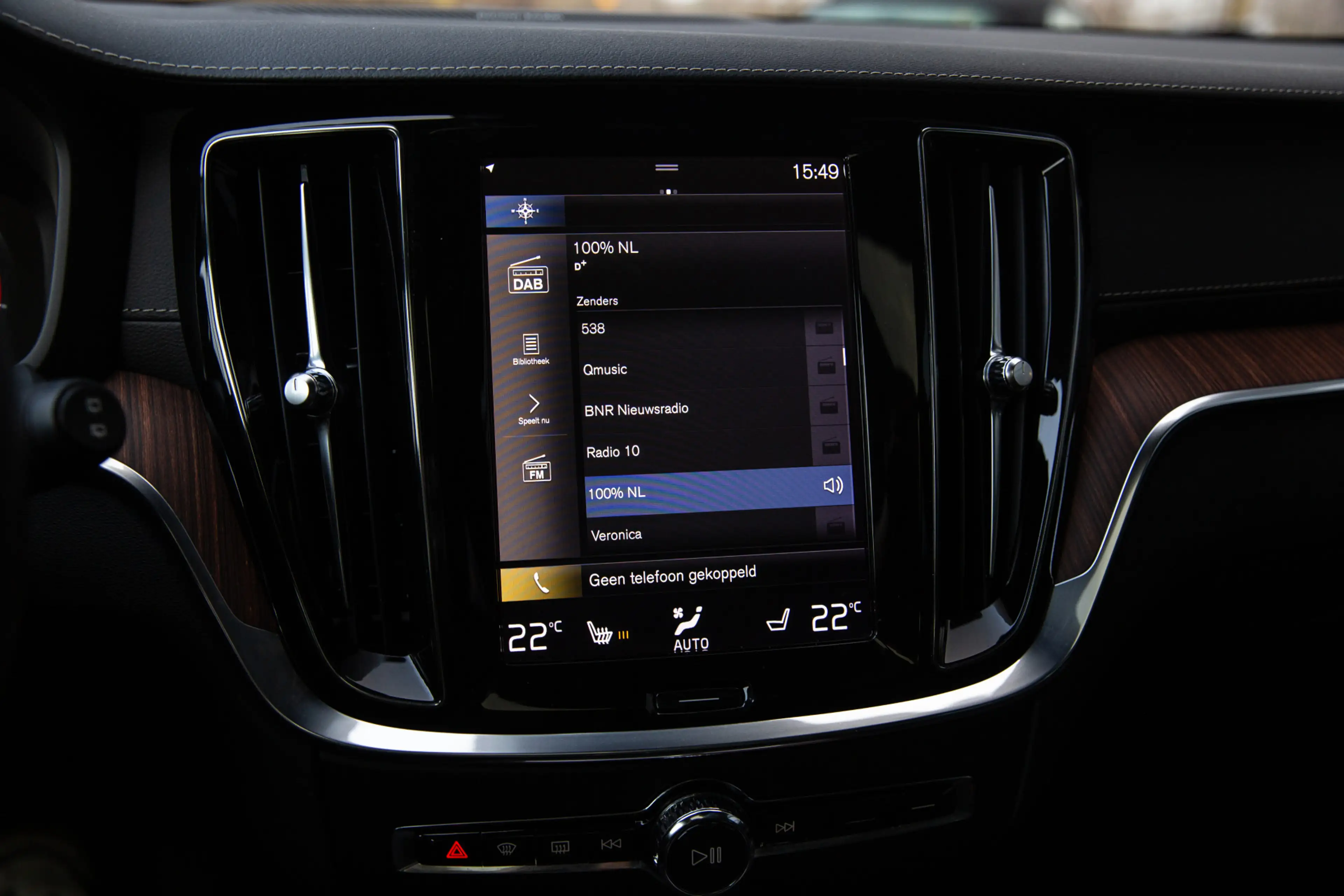 Volvo V60 Cross Country 2.0 T5 AWD Pro , Panoramadak, Harman/Kardon, Adap. — photo 18