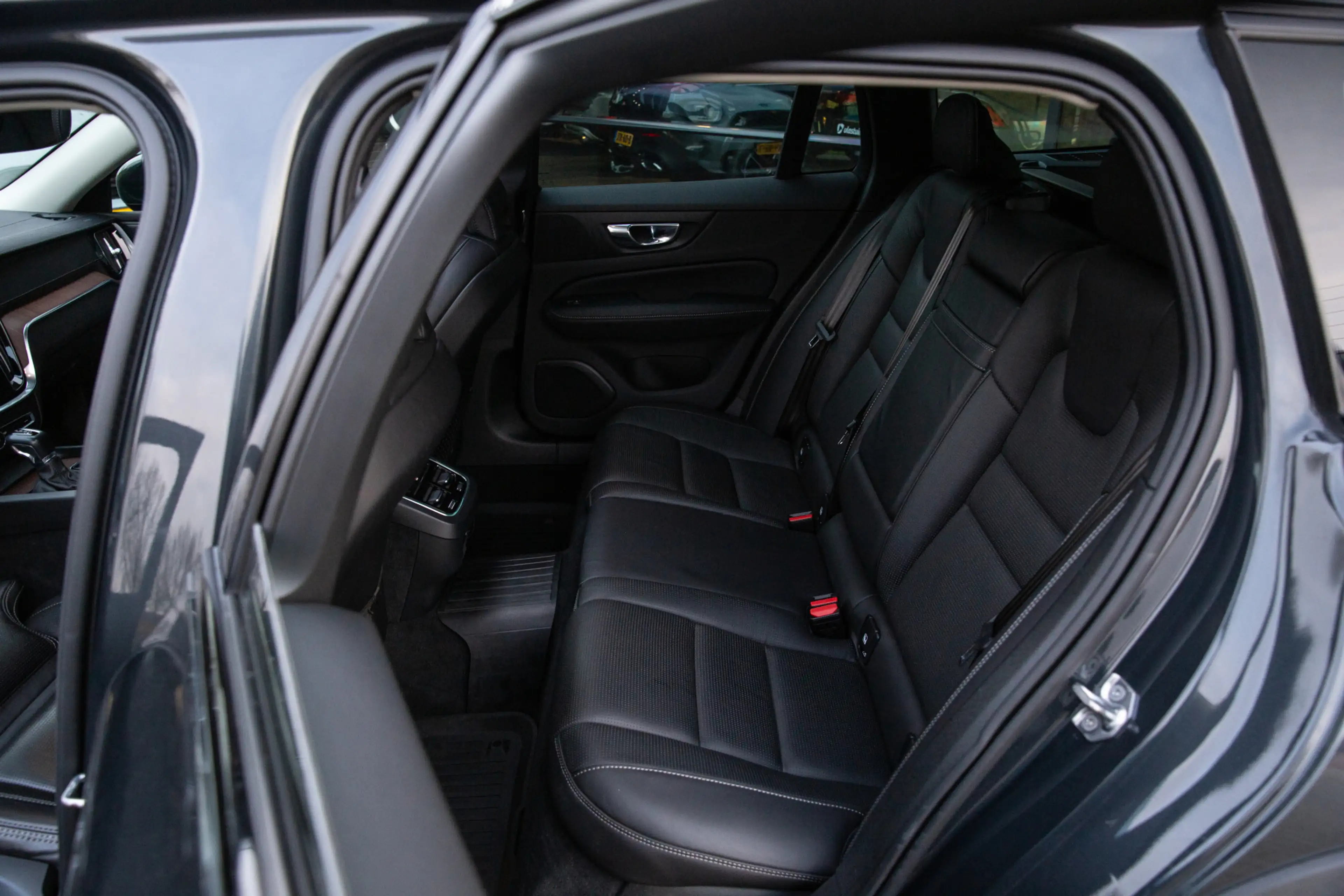 Volvo V60 Cross Country 2.0 T5 AWD Pro , Panoramadak, Harman/Kardon, Adap. — photo 13