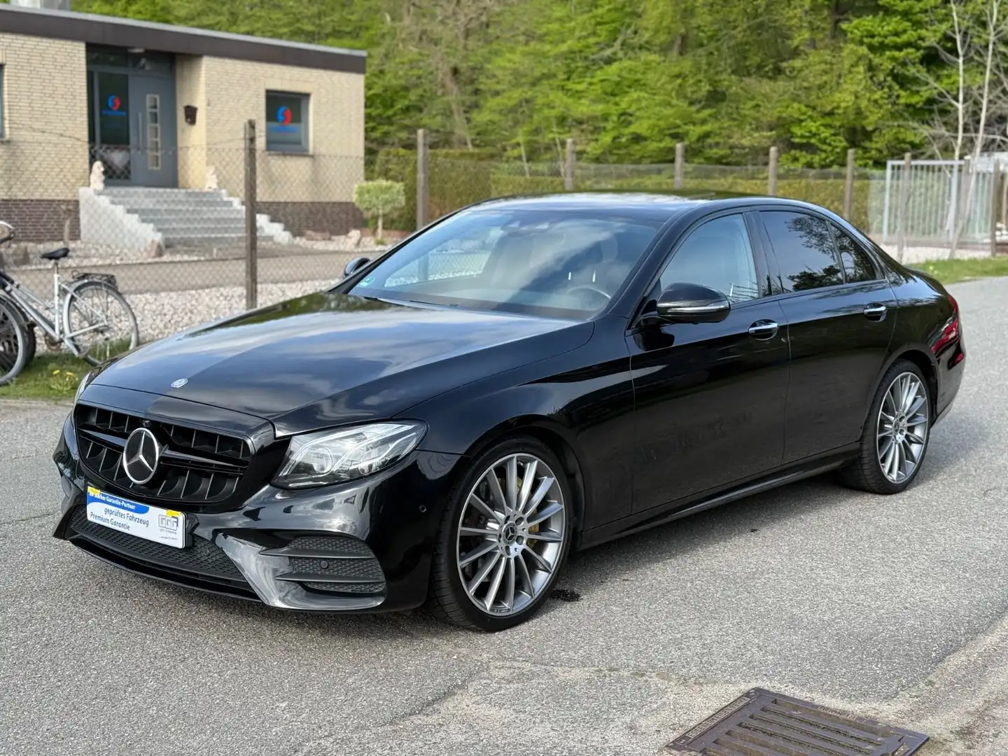 Mercedes-Benz E 350 d AMG Line *D-TACHO*BURMESTER*HEAD UP*LED* Negru - 2