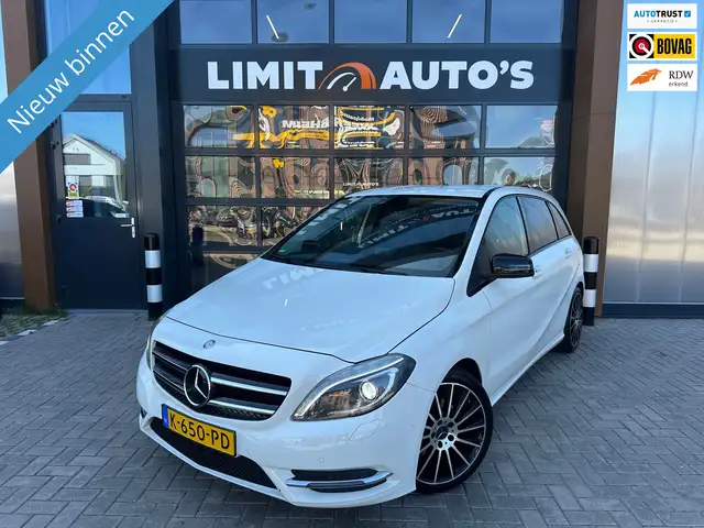 Mercedes-Benz B 180 Ambition Airco/Navi/Xenon/Pdc.v+a/Cruise/6bak/Lmv/