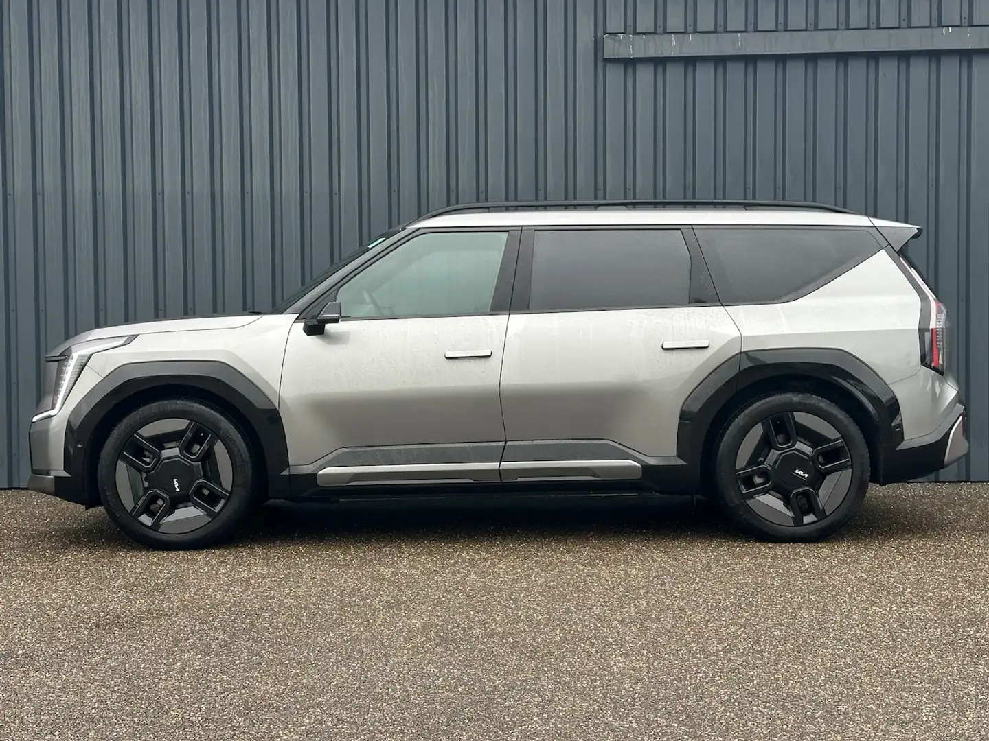 Kia EV9 99,8kWh 384pk AWD Dual Motor GT-Line I Full Option Gris - 2