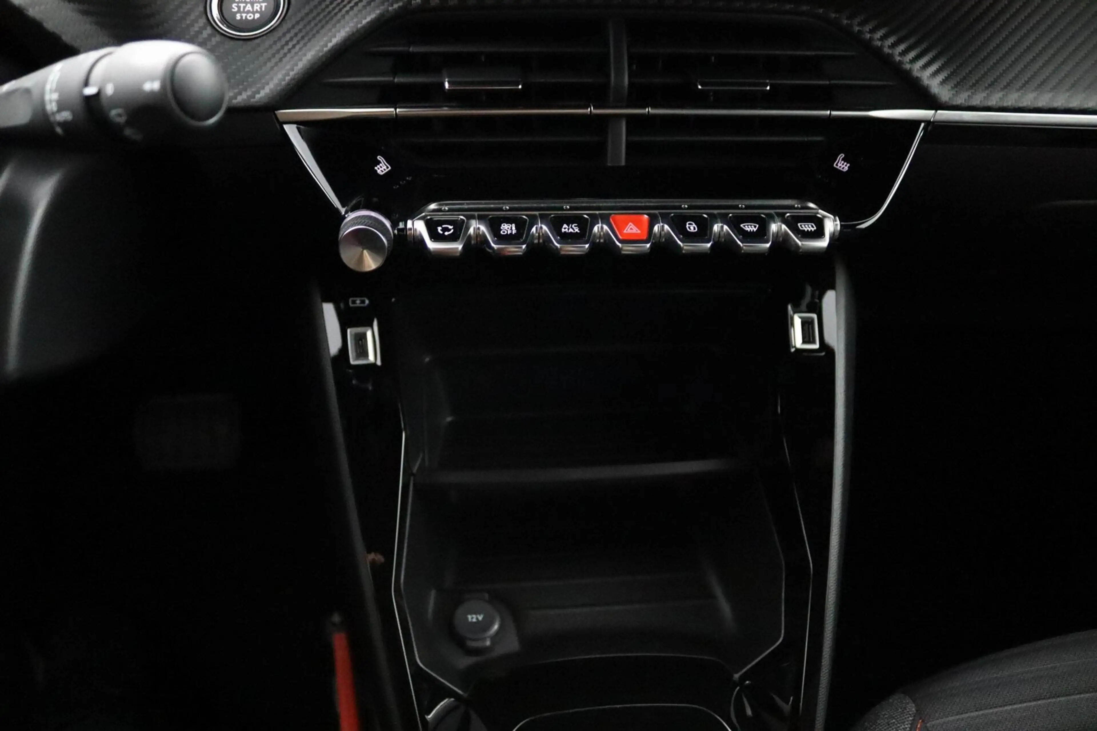 Peugeot e-2008 EV Active Pack 50 kWh | Stoelverwarming | — photo 10
