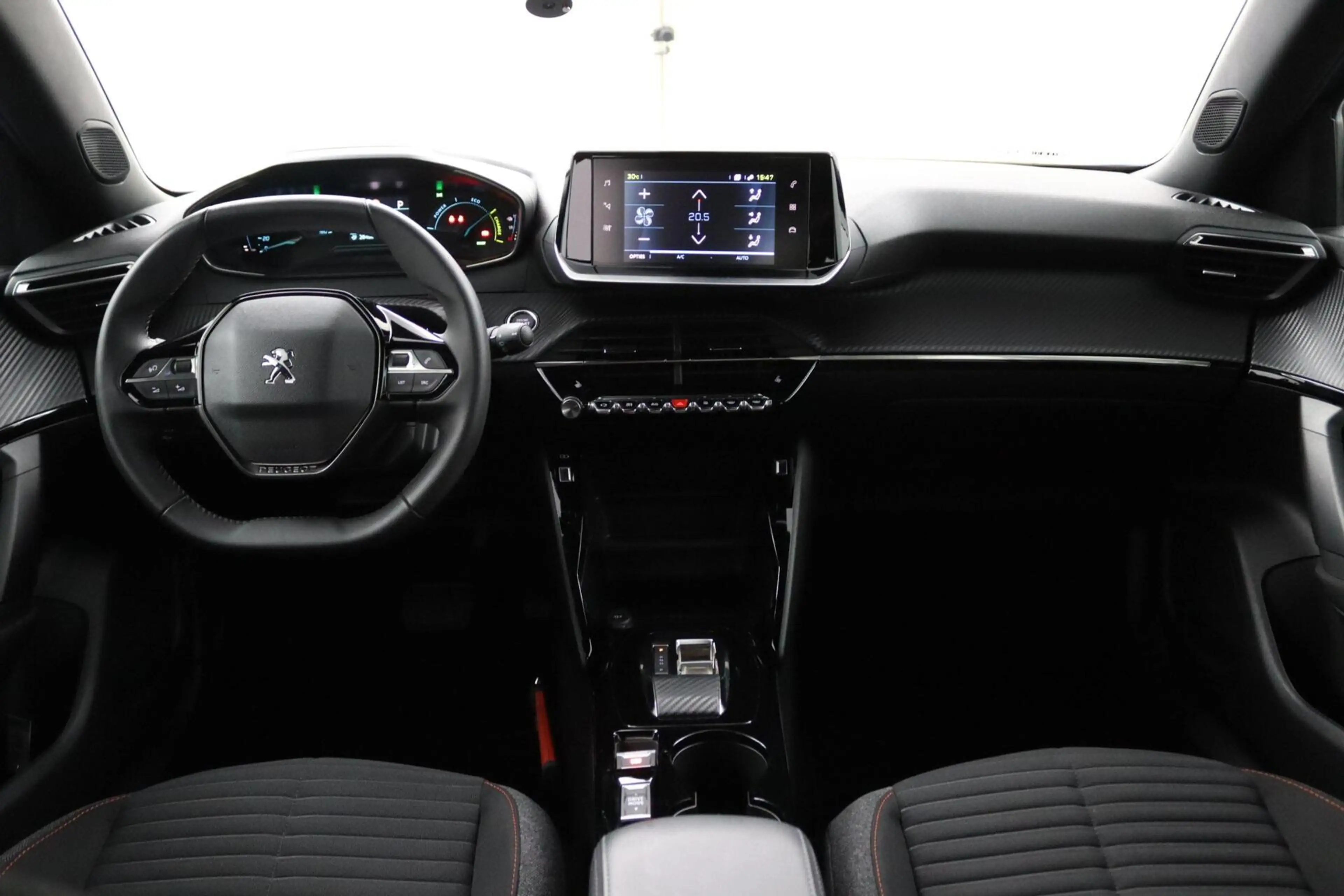 Peugeot e-2008 EV Active Pack 50 kWh | Stoelverwarming | — photo 4