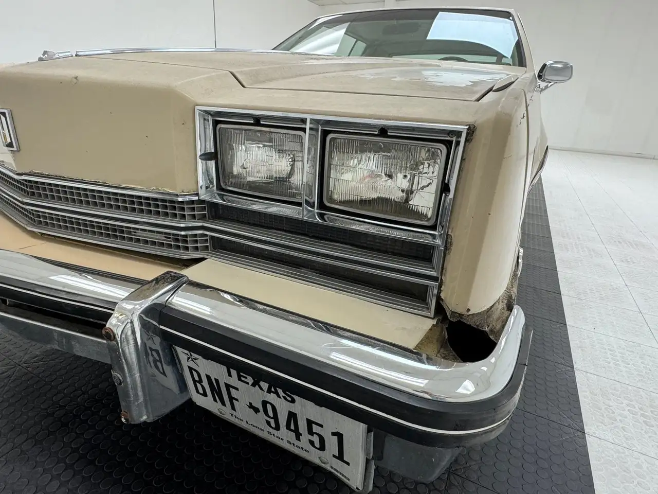 Oldsmobile Toronado Brougham 2 Door Hardtop, foto 10
