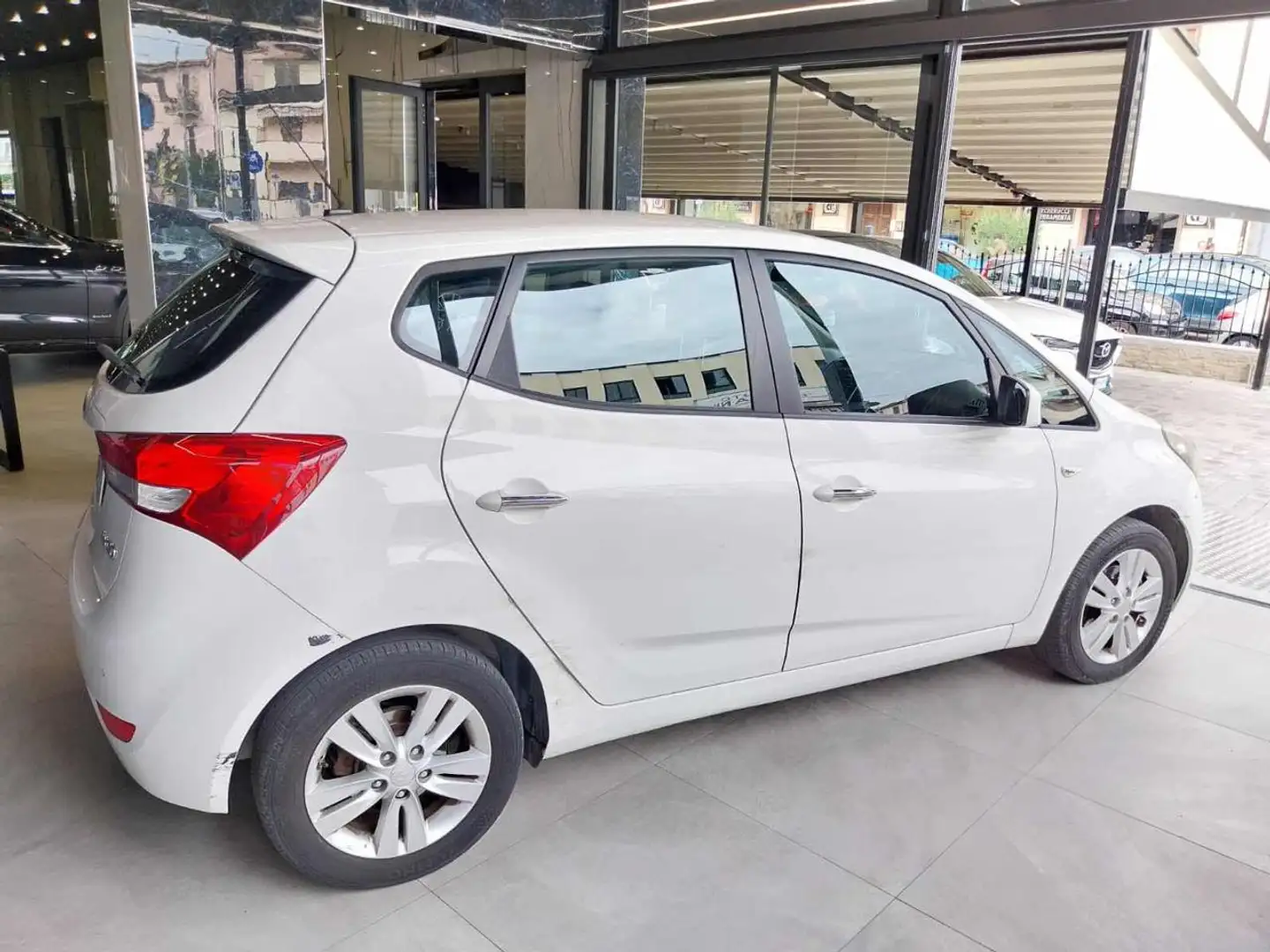 Hyundai iX20 1.4 90 CV GPL XPossible Bianco - 2