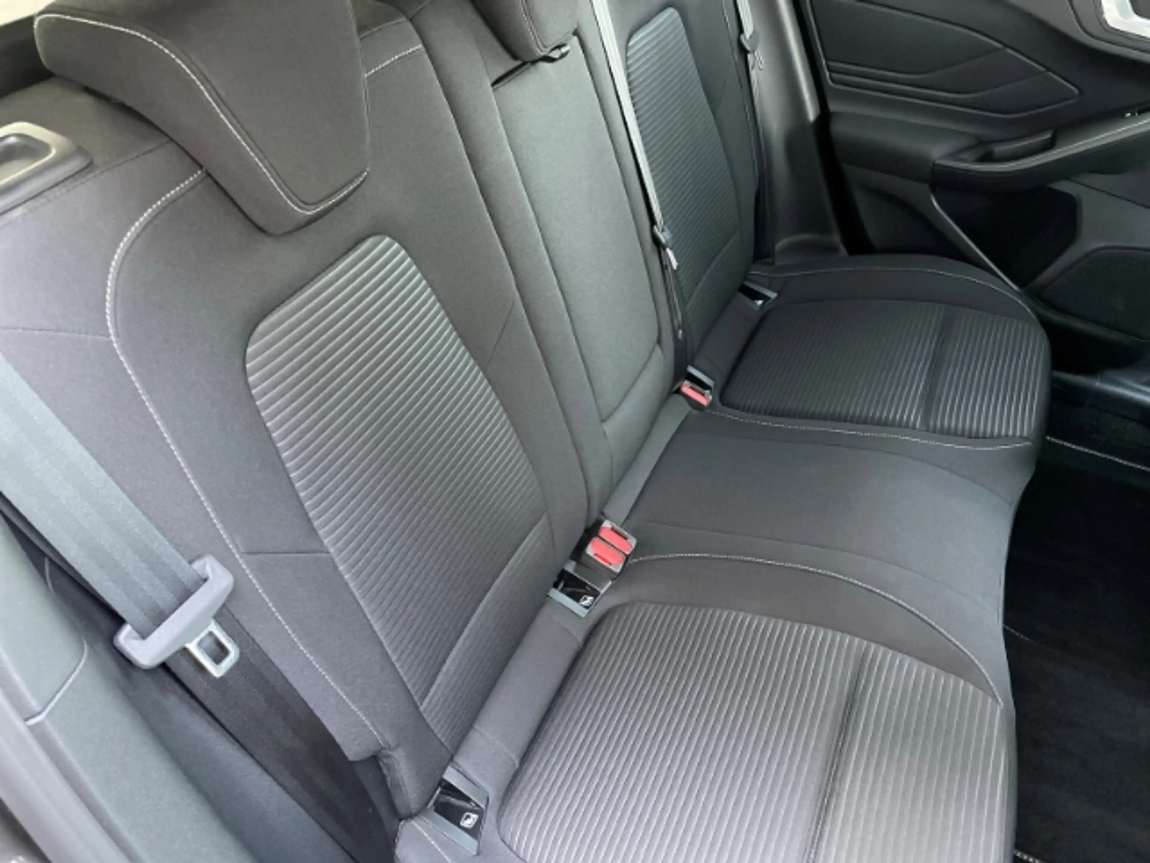 Ford Focus 1.0 EcoBoost Mild-Hybrid Titanium X Autom. — photo 4