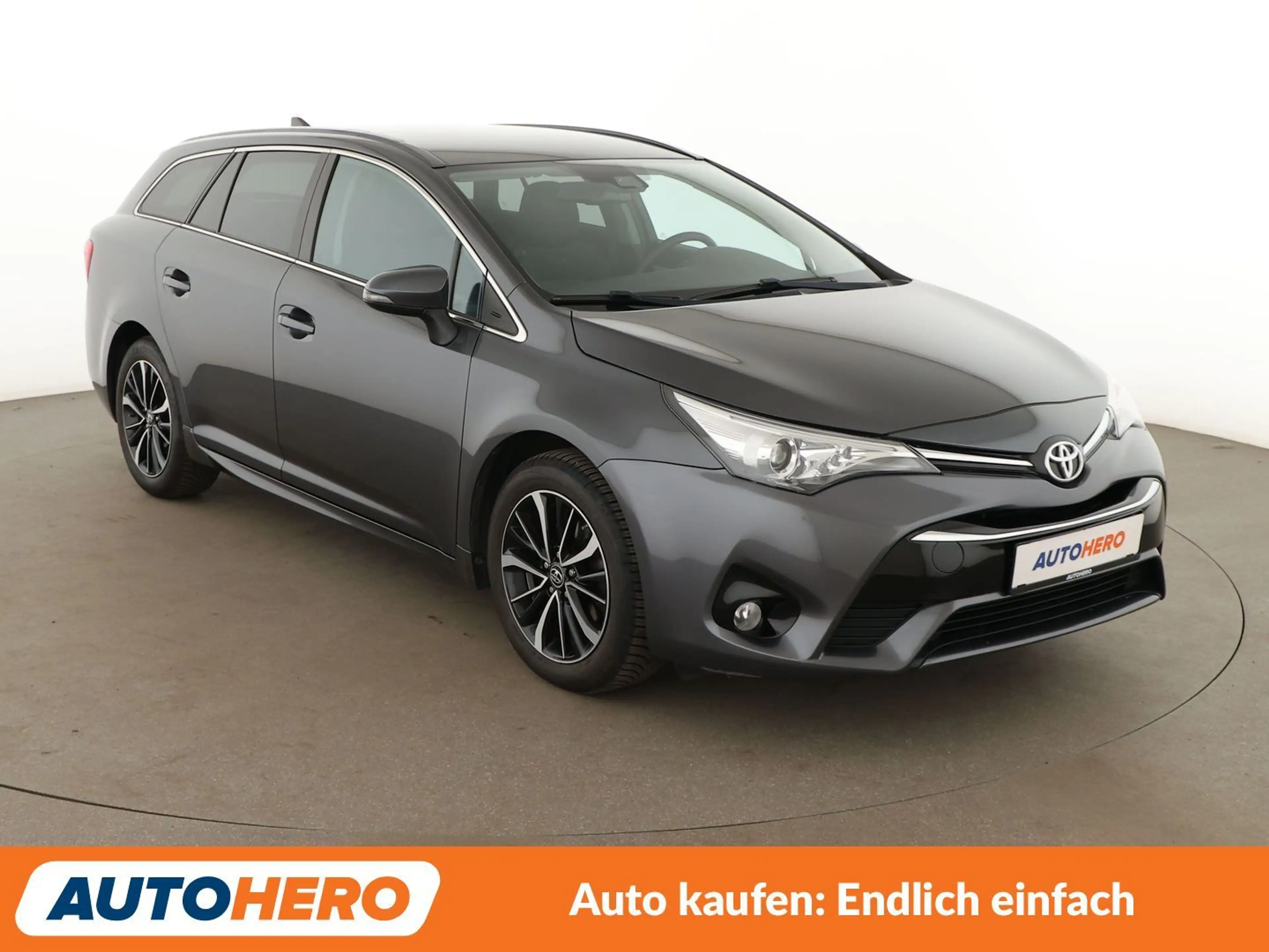 Toyota Avensis 1.8 Executive*NAVI*TEMPO*CAM*SHZ* — photo 8