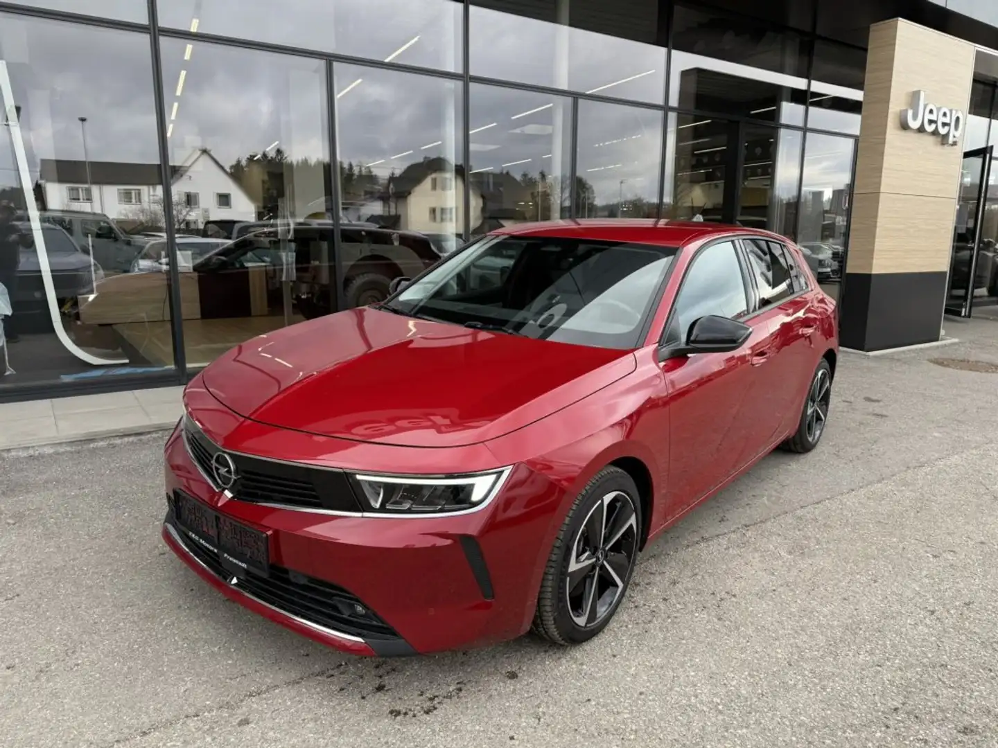 Opel Astra 1,6 Turbo PHEV Business Edition Aut. Rouge - 1