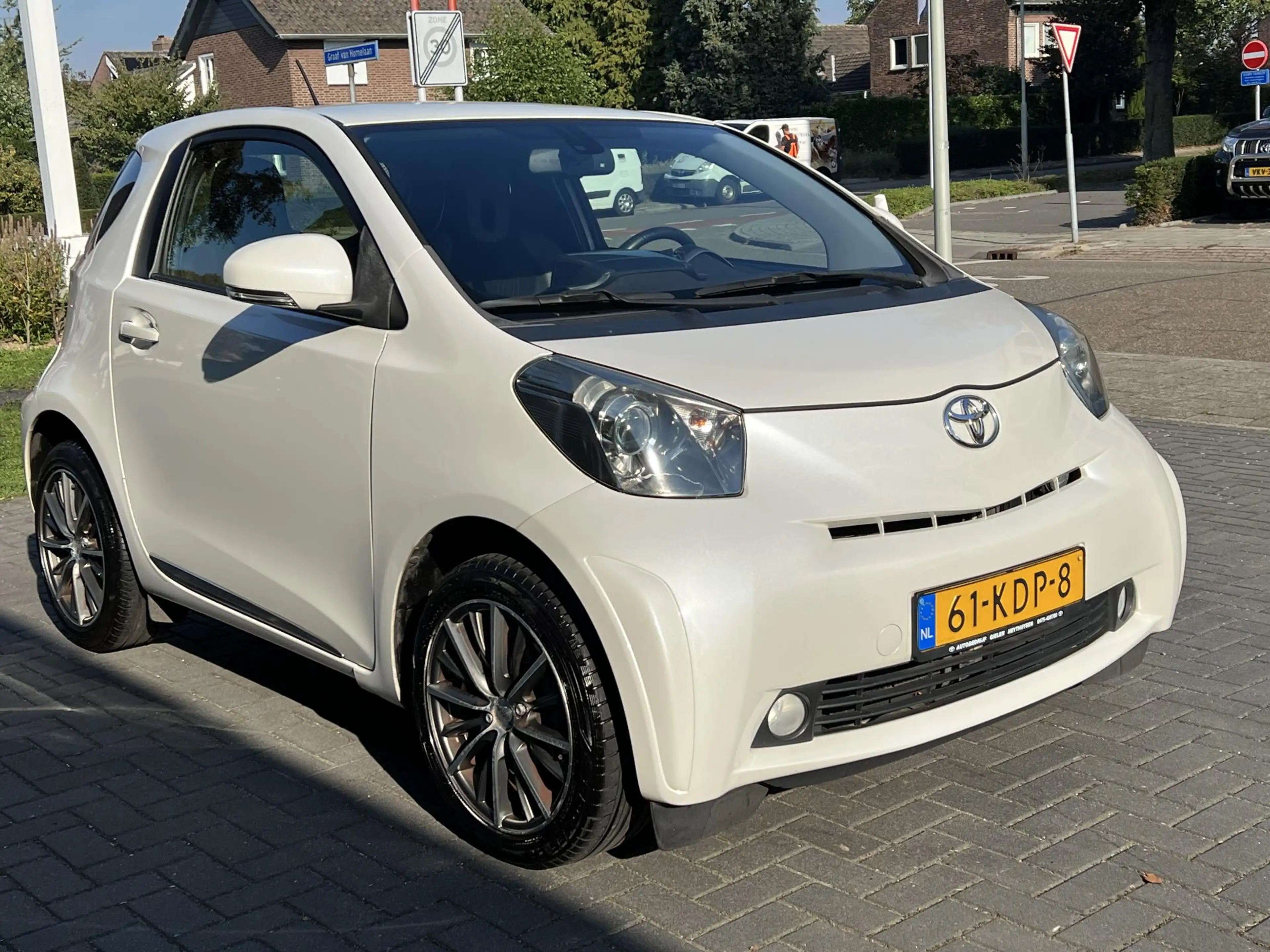 Toyota iQ 1.0 VVTi Aspiration Plus | Stoelverwarming, Half l — photo 8