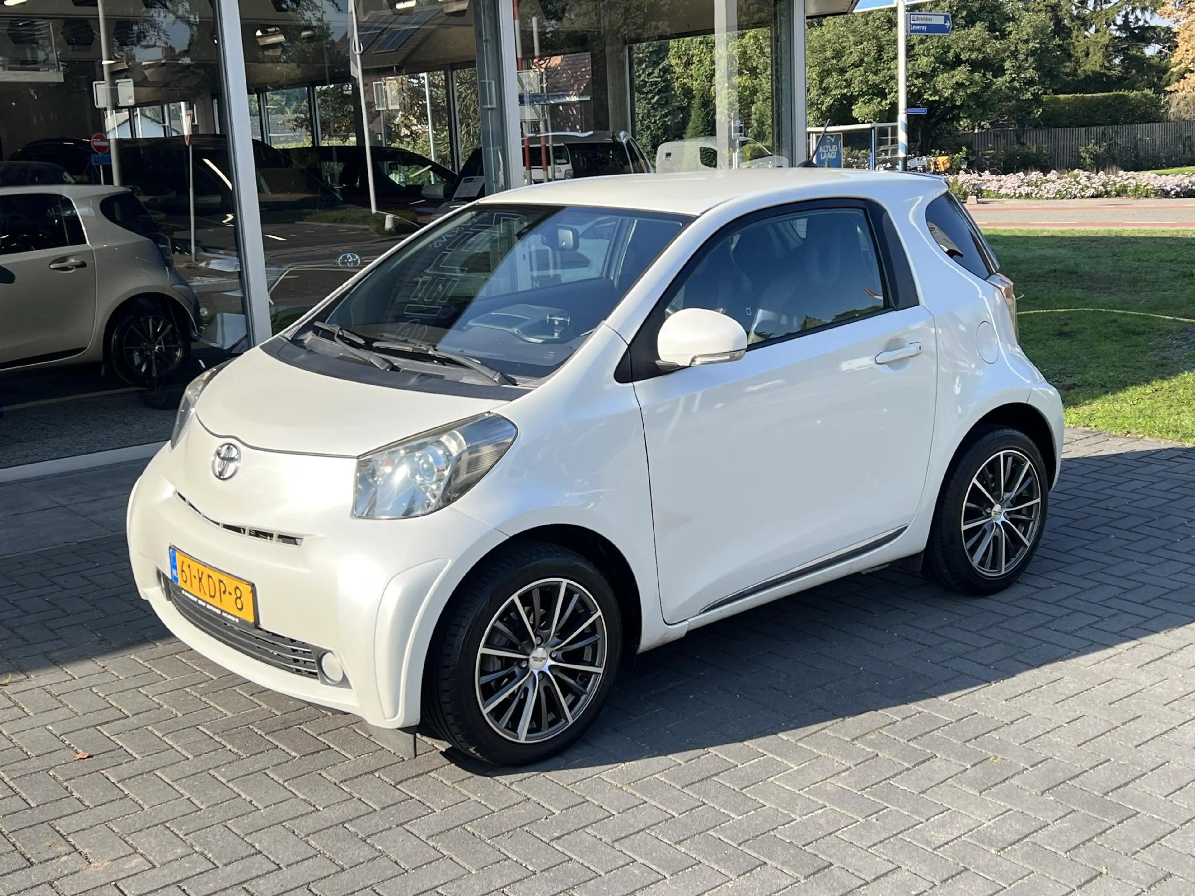 Toyota iQ 1.0 VVTi Aspiration Plus | Stoelverwarming, Half l — photo 11
