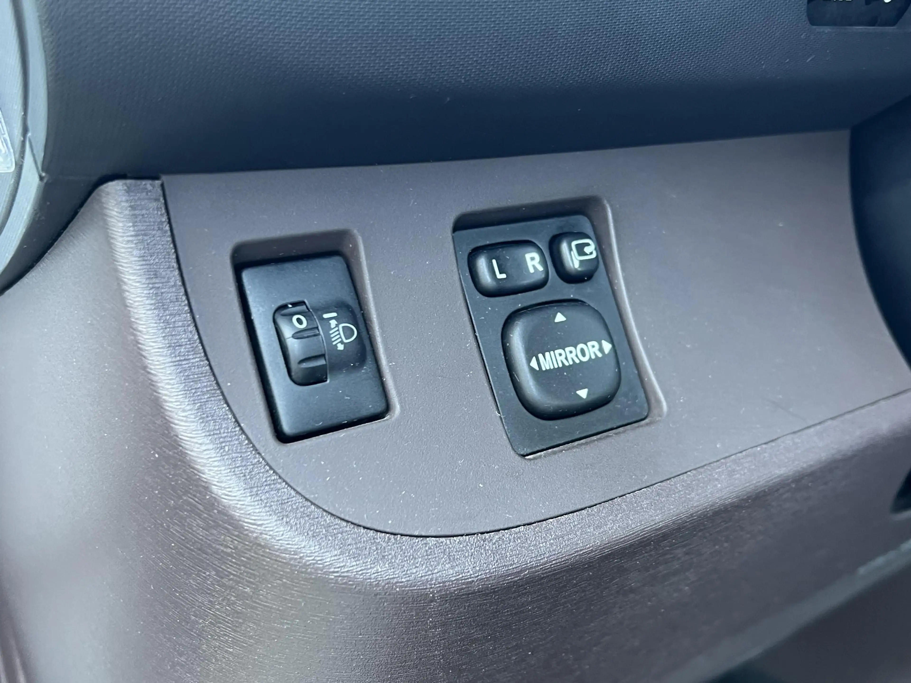 Toyota iQ 1.0 VVTi Aspiration Plus | Stoelverwarming, Half l — photo 19