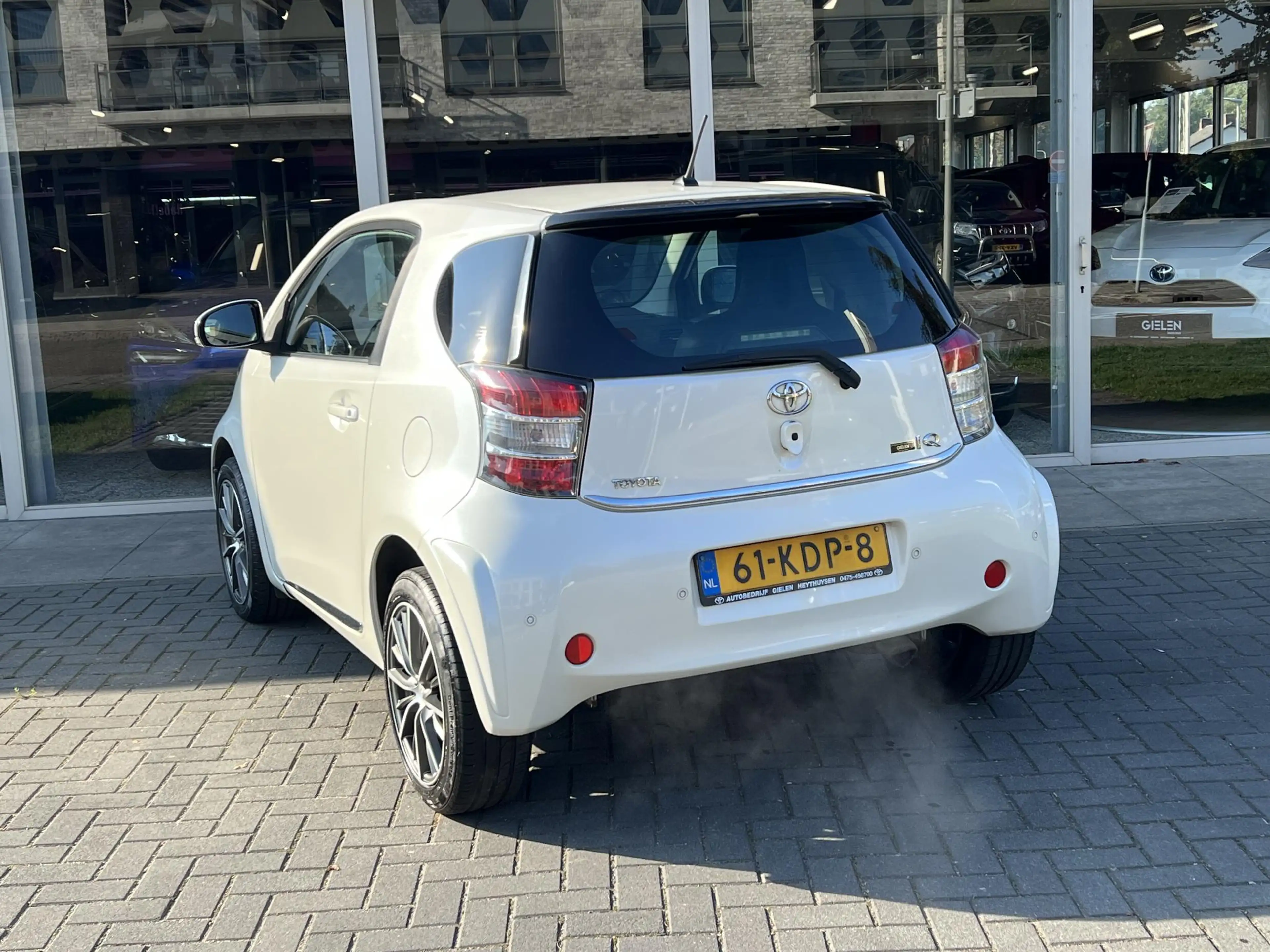 Toyota iQ 1.0 VVTi Aspiration Plus | Stoelverwarming, Half l — photo 13