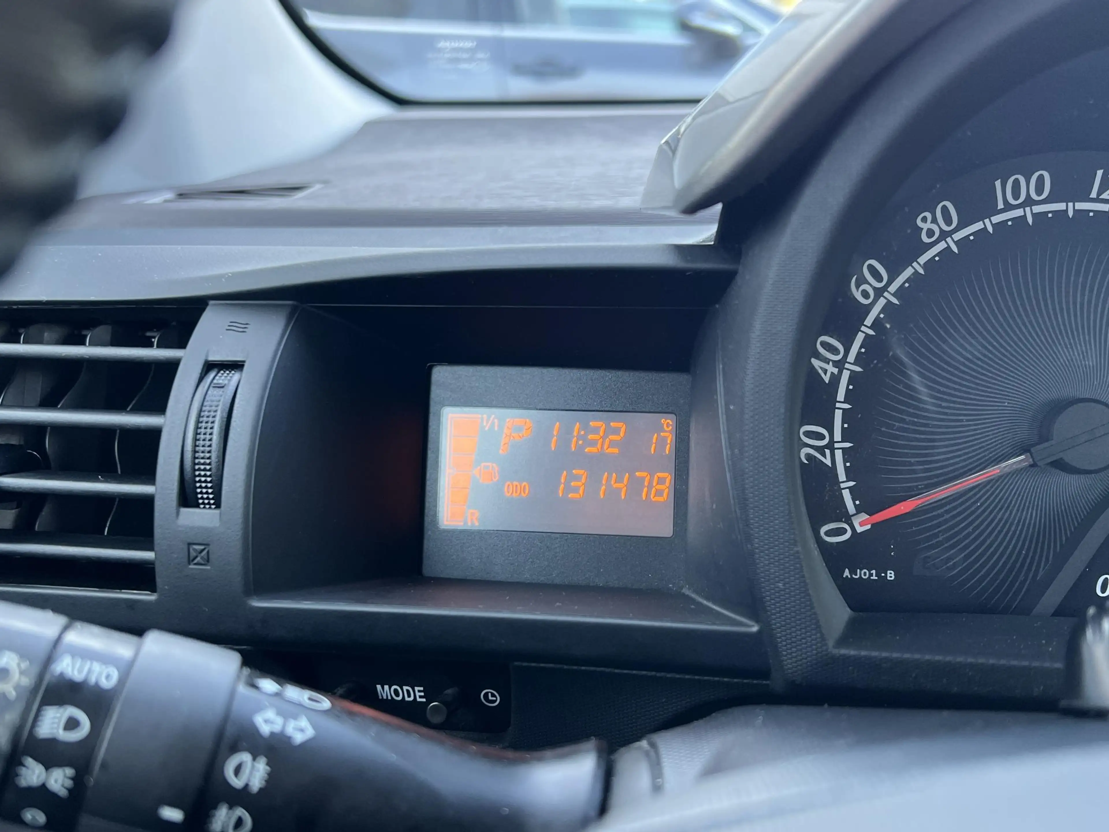 Toyota iQ 1.0 VVTi Aspiration Plus | Stoelverwarming, Half l — photo 18
