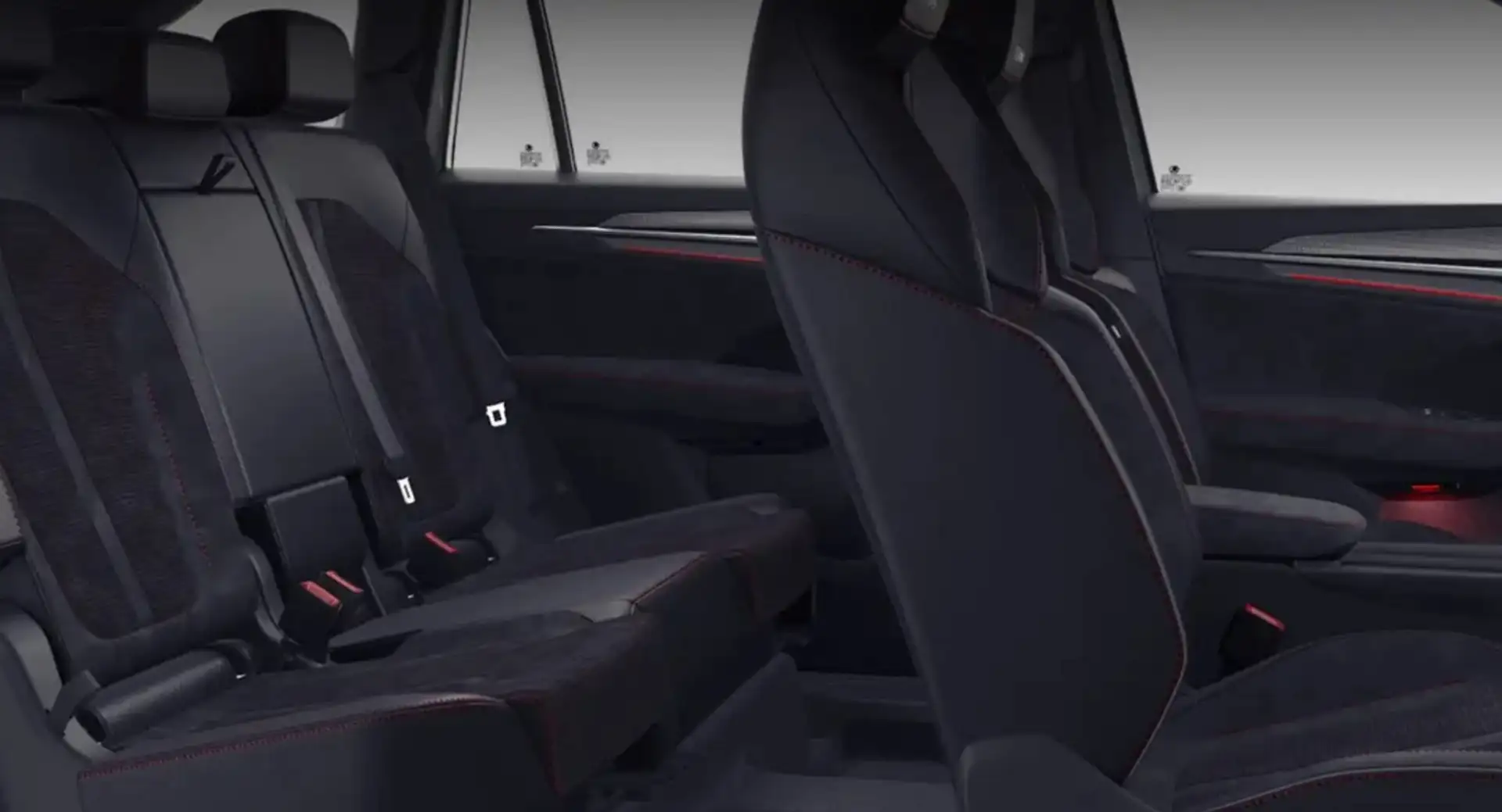 Skoda Kodiaq 2.0 TSI 4x4 RS Matrix LED Šedá - 2