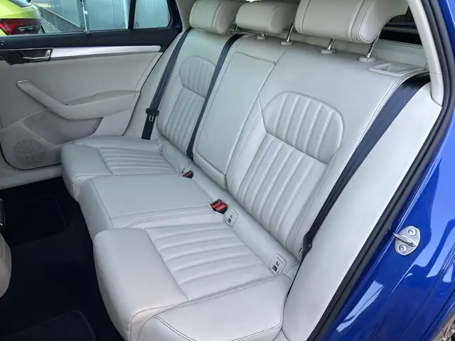 Skoda Superb view 15