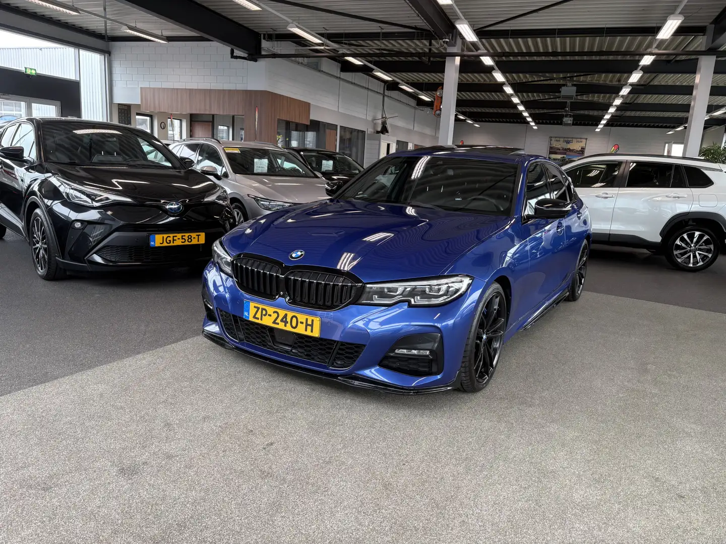 BMW 330 3-serie 330i M-Sport 260pk Automaat High Exec.Edit Bleu - 2