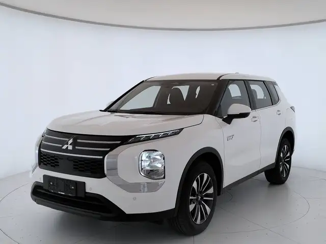 Mitsubishi Outlander DISPONIBILE IN VARIE COLORAZIONI E ALLESTIMENTI - CONCESSIONARIO UFFICIALE