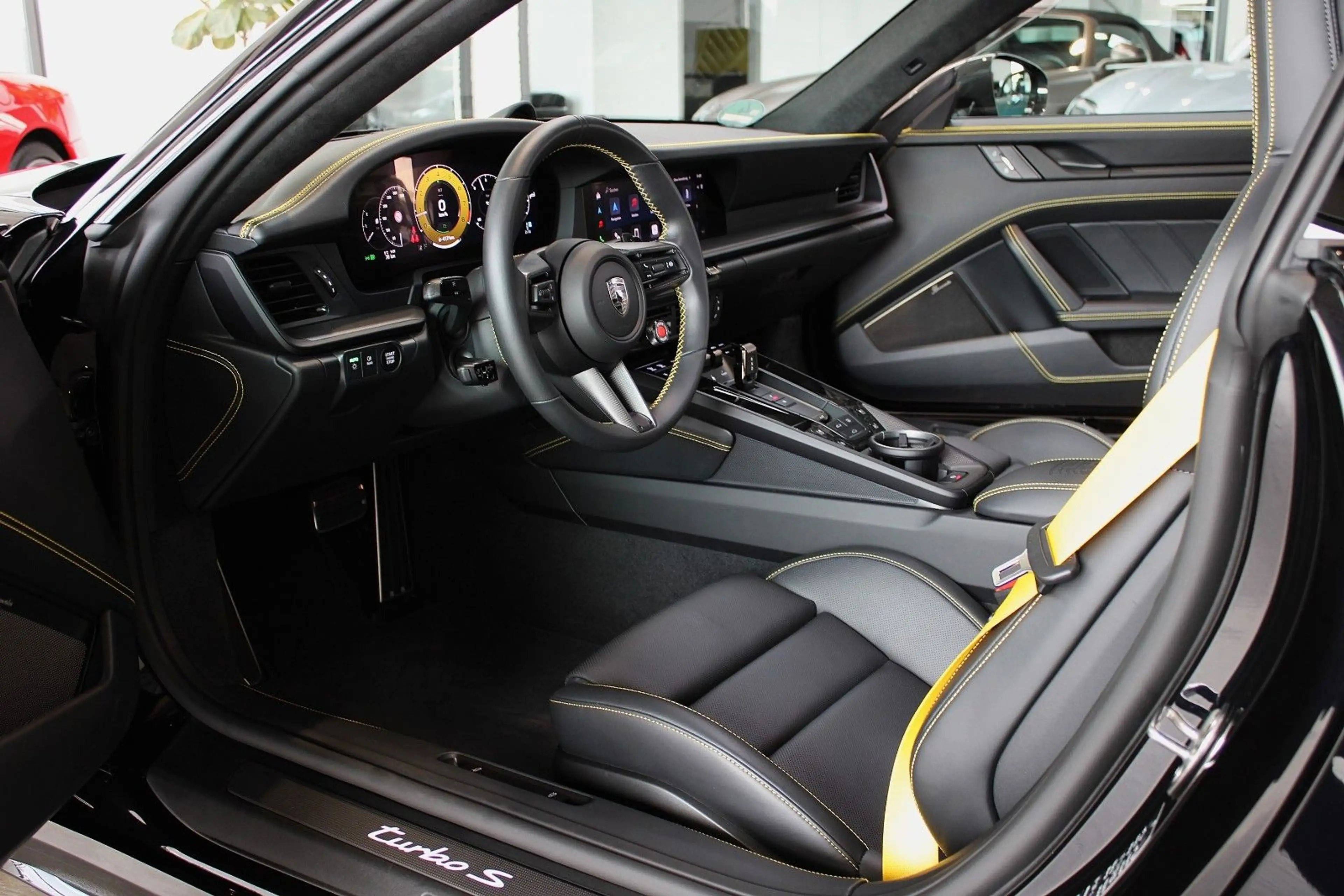 Porsche 911 TURBO S NEW EXKLUSIV SPORT-DESIGN CARBON — photo 2