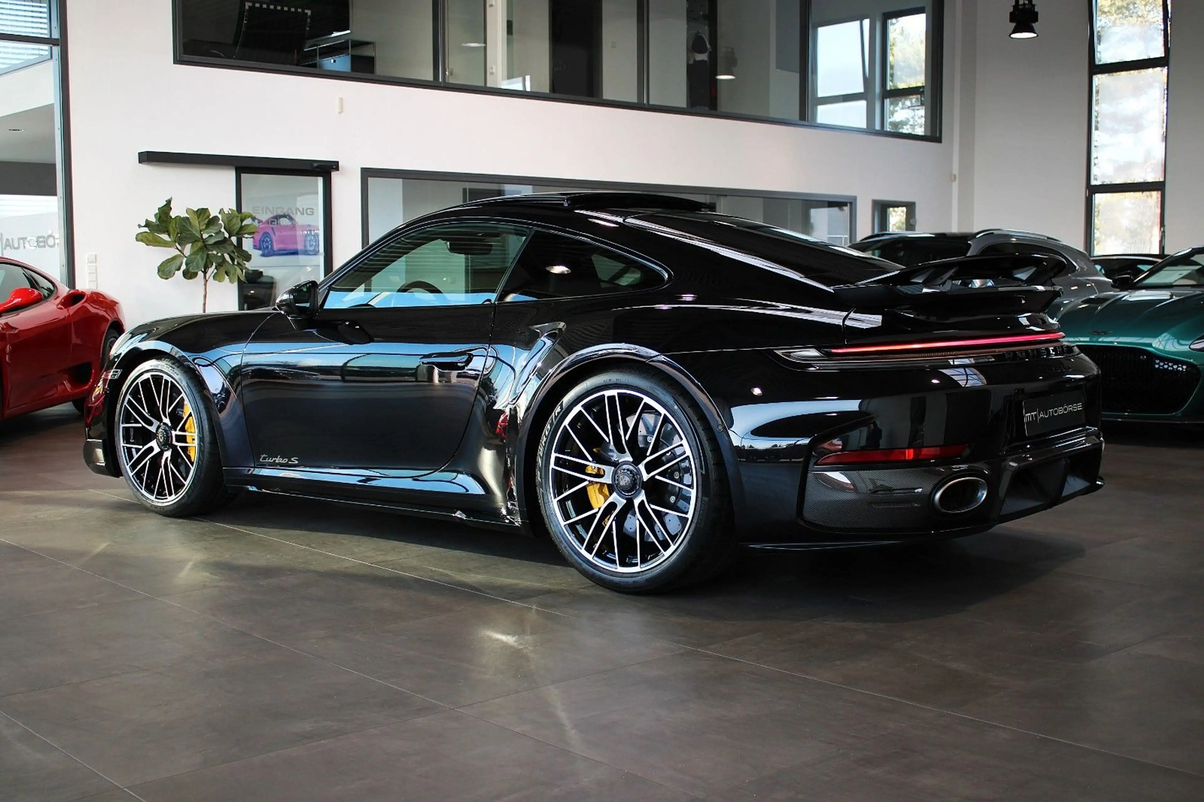Porsche 911 TURBO S NEW EXKLUSIV SPORT-DESIGN CARBON — photo 3