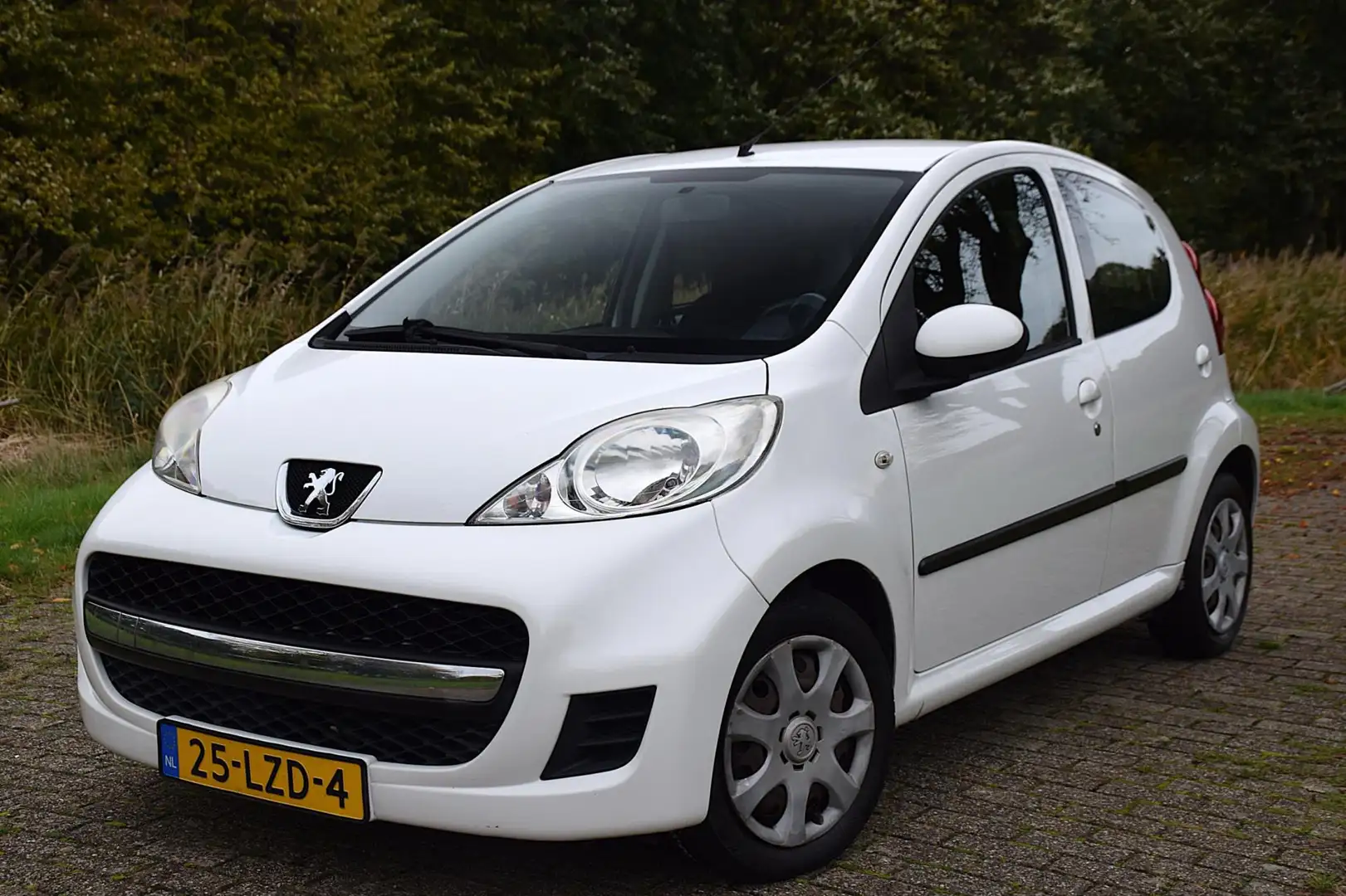 Peugeot 107 1.0-12V XS*2e eigenaar*Airco*Elec ramen*NL Auto*5D Blanc - 2