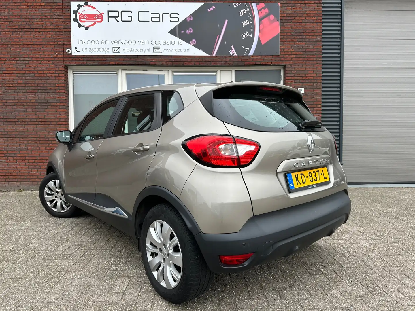 Renault Captur 0.9 TCe Dynamique / Airco / Cruise Gris - 2