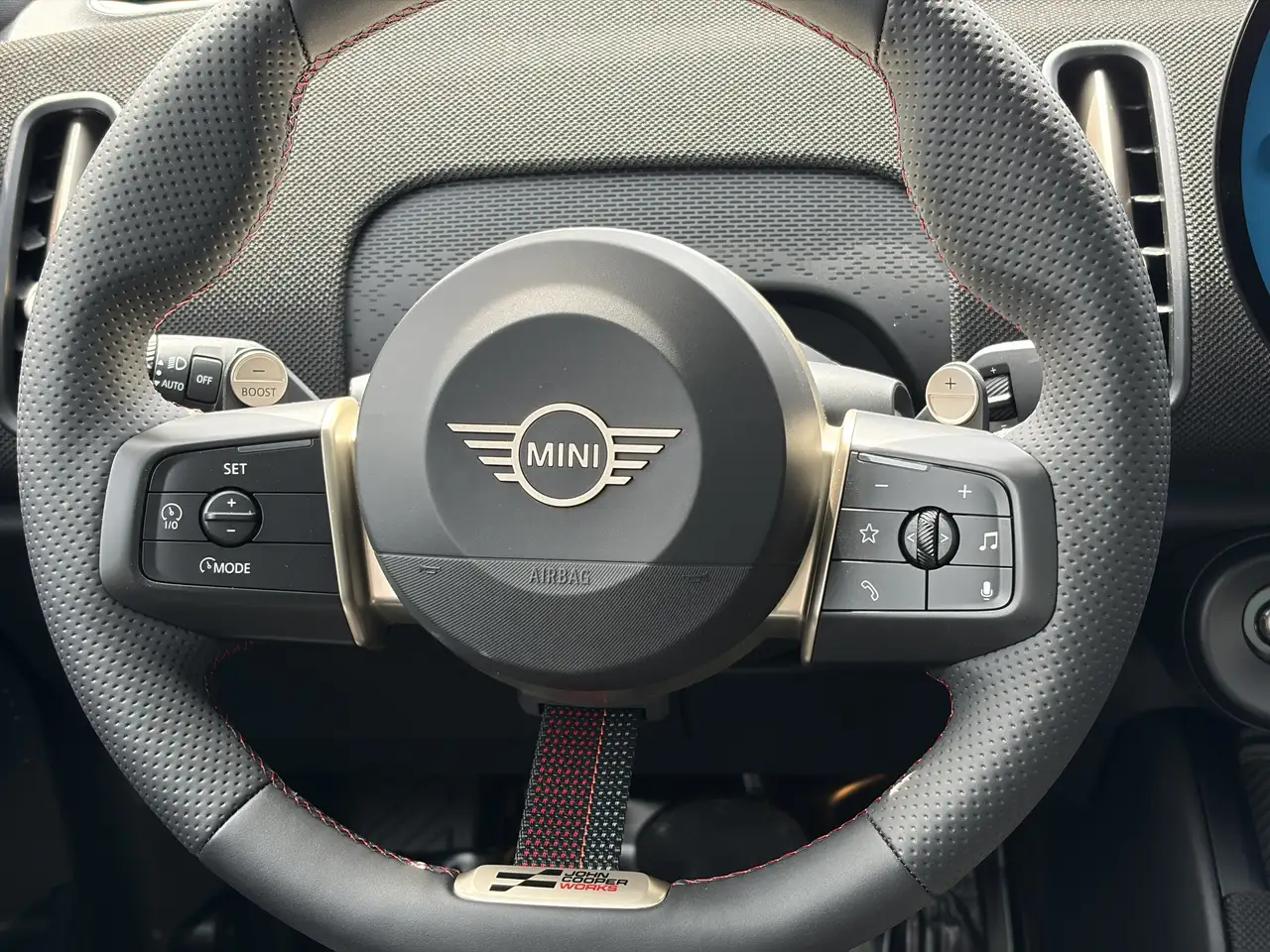 MINI Countryman снимка MINI Countryman