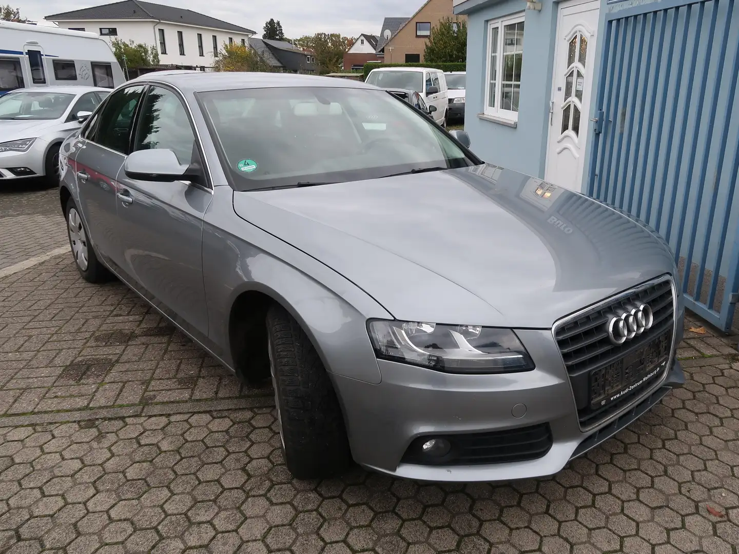 Audi A4 2.0 TDi Ambiente Gris - 1