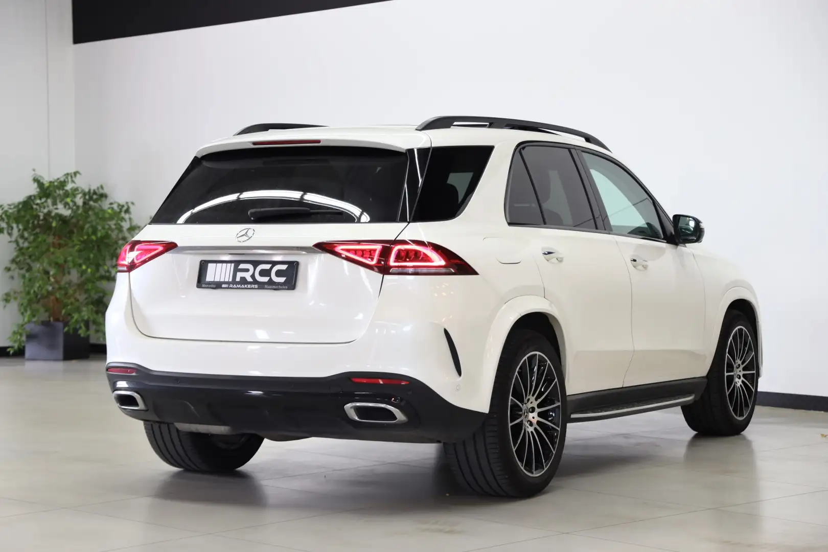 Mercedes-Benz GLE 300 d 4M AMG Night 21" PANORAMA Memory Burmester Blanc - 2