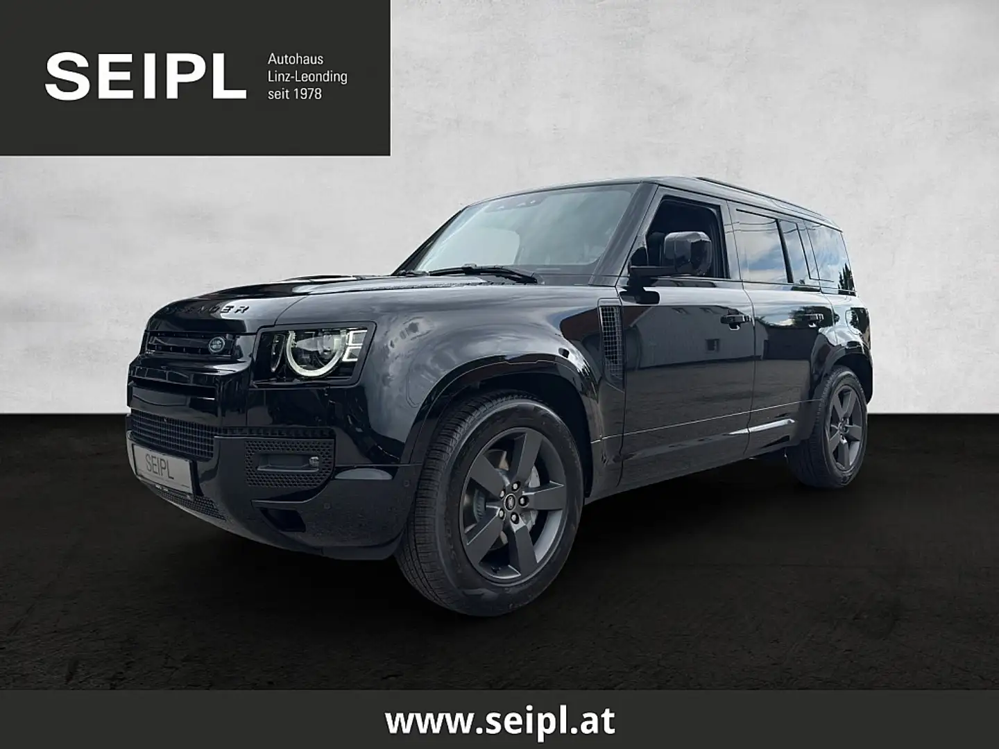 Land Rover Defender 110 P300e PHEV AWD X-Dynamic SE Aut. Zwart - 1