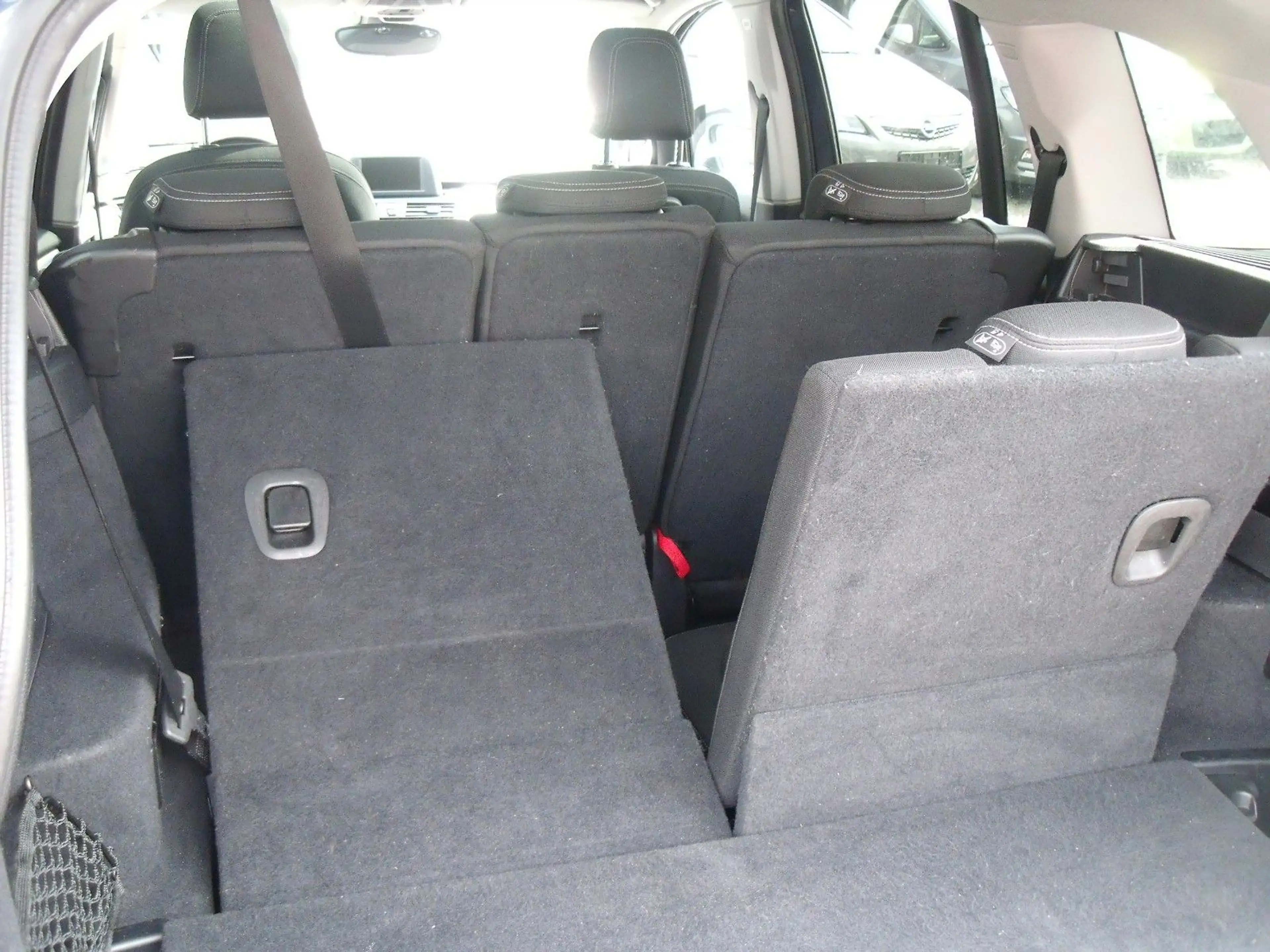BMW 216 Gran Tourer 216 d Advantage — photo 14
