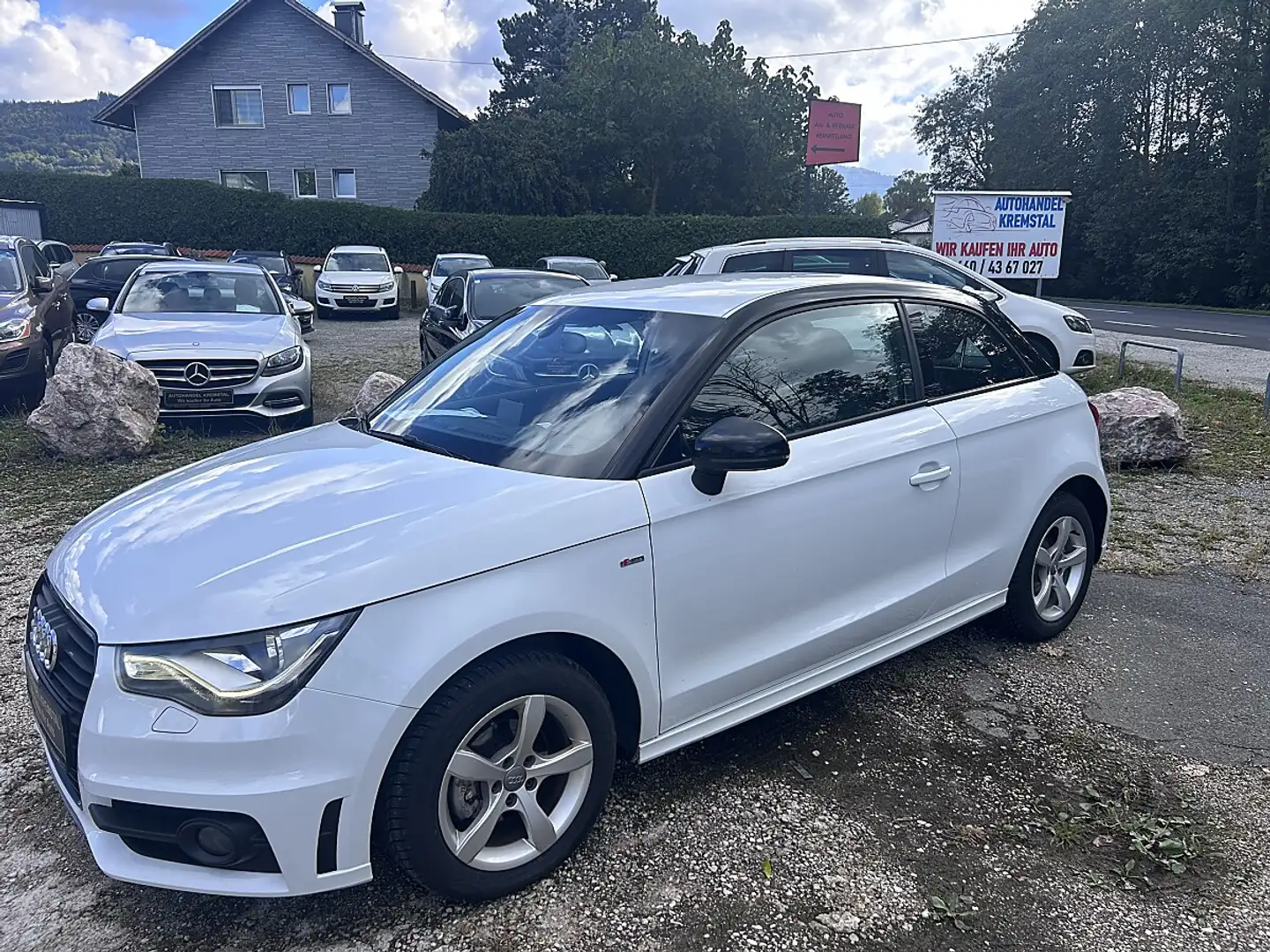 Audi A1 1,6 TDI S-Line ** Neues Pickerl Weiß - 1