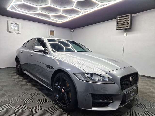 Jaguar XF 3.0 V6 R-DYNAMIC|AUTOM|LEDER|XENON|NAVI