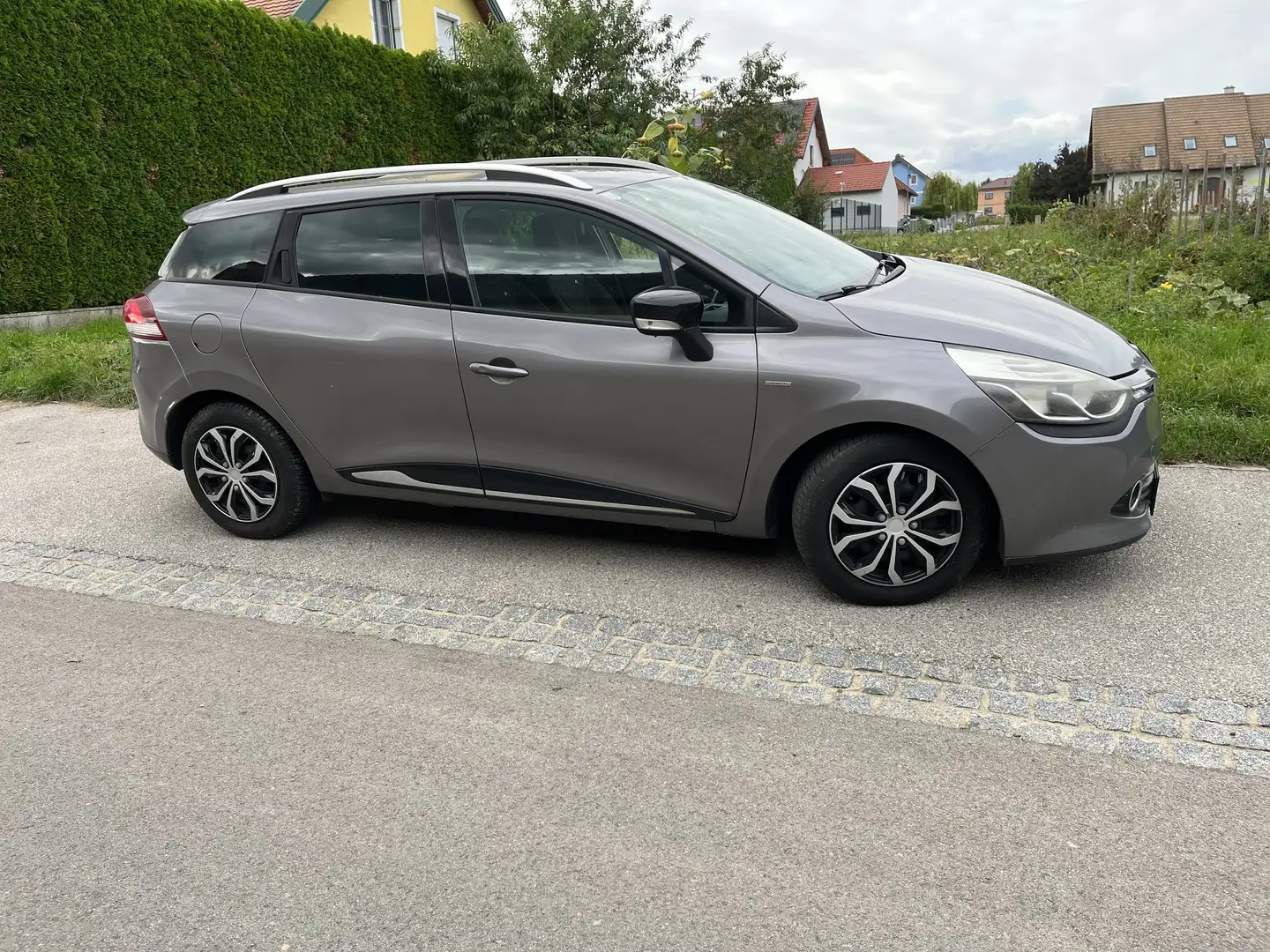 Renault Clio Grandtour Limited Energy dCi 90 - 2