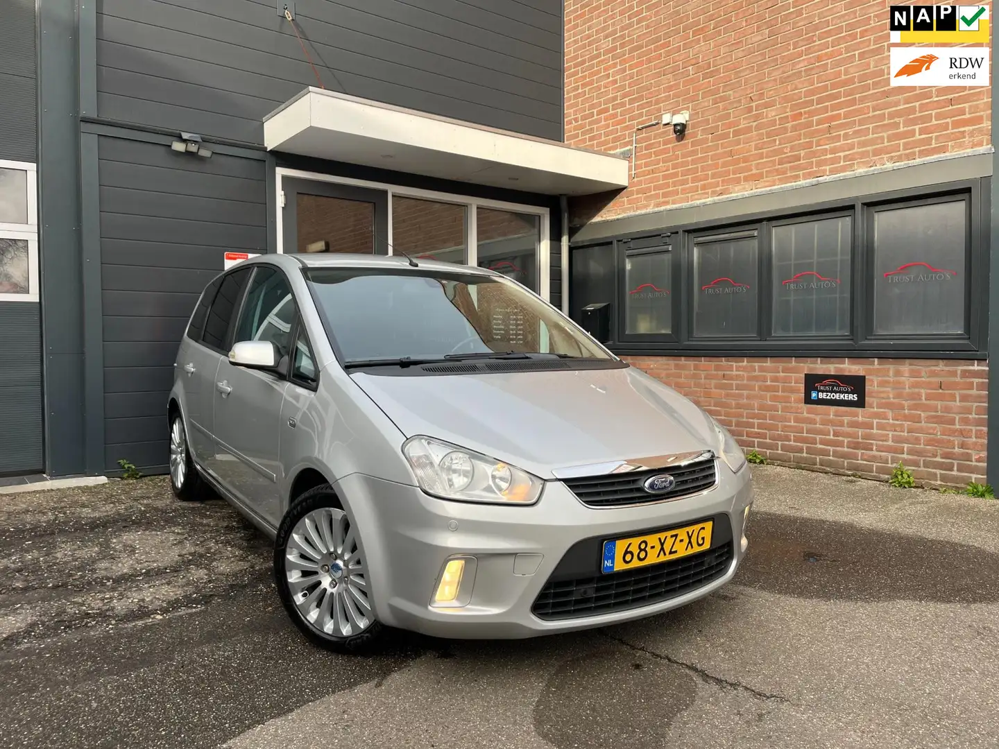 Ford C-Max 1.8-16V Titanium|Nap|Pdc|Cruise|Carplay|Trekhaak Grijs - 1