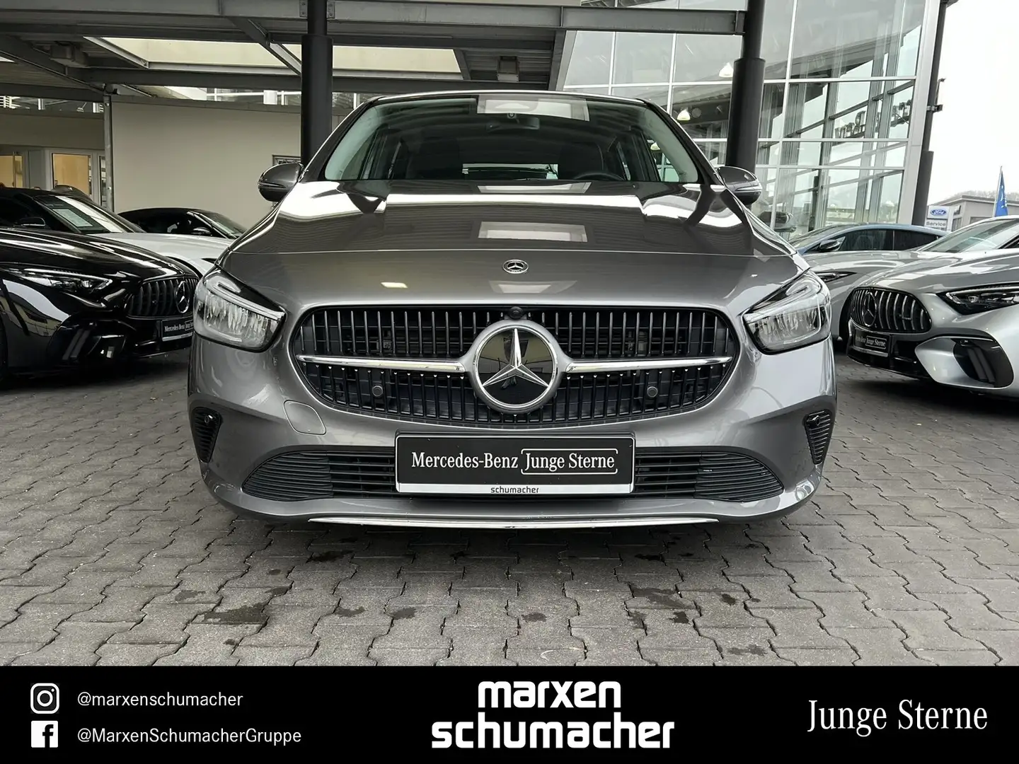 Mercedes-Benz B 250 B 250 4M Progressive 8G+AHK+Kamera+Thermotronic Gris - 2