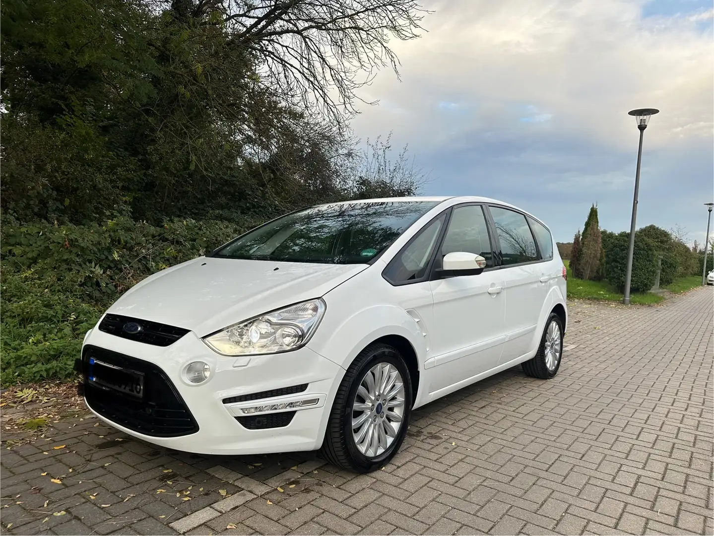 Ford S-Max 2.0 TDCi 2.0 Business Edition- Automatik Weiß - 1