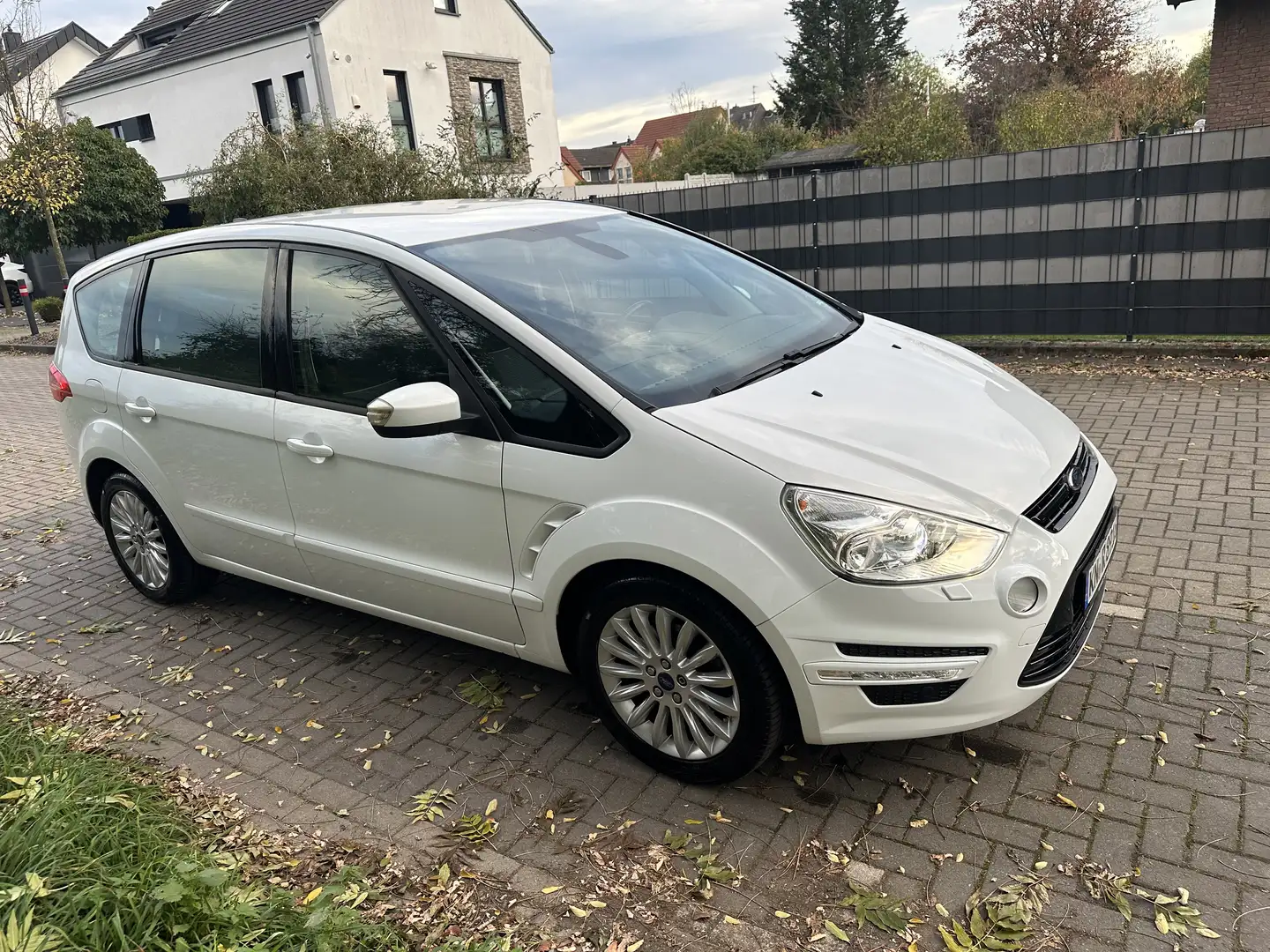 Ford S-Max 2.0 TDCi 2.0 Business Edition- Automatik Weiß - 2