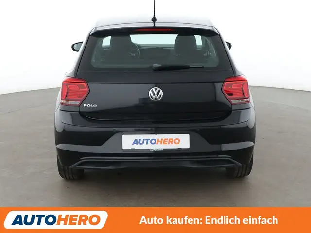 Volkswagen Polo view 5