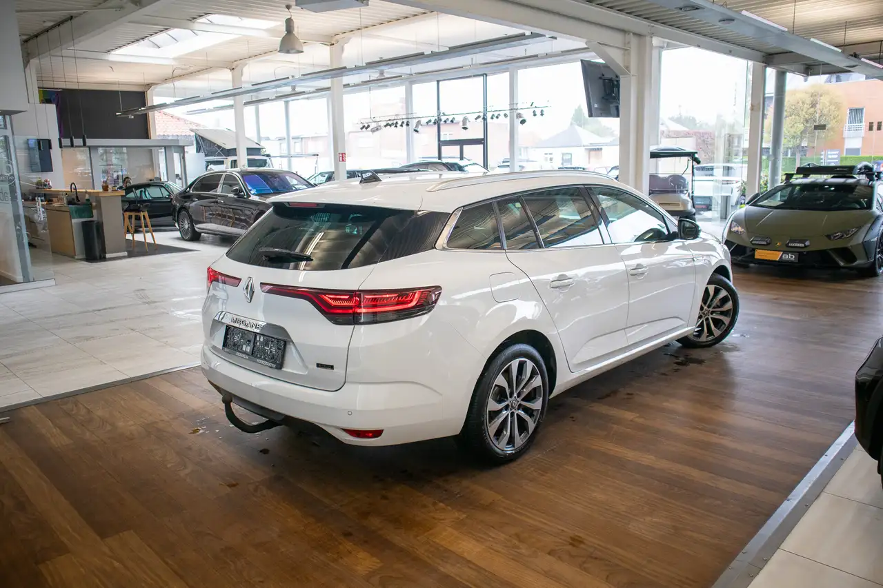Renault Megane E-Tech PHEV, SW, CAMERA, KEYLESS, LED, AIRCO, NAVI 4