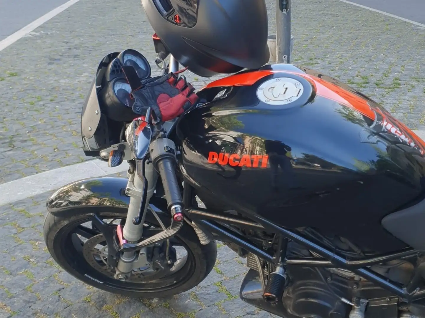 Ducati Monster S2R Negru - 1
