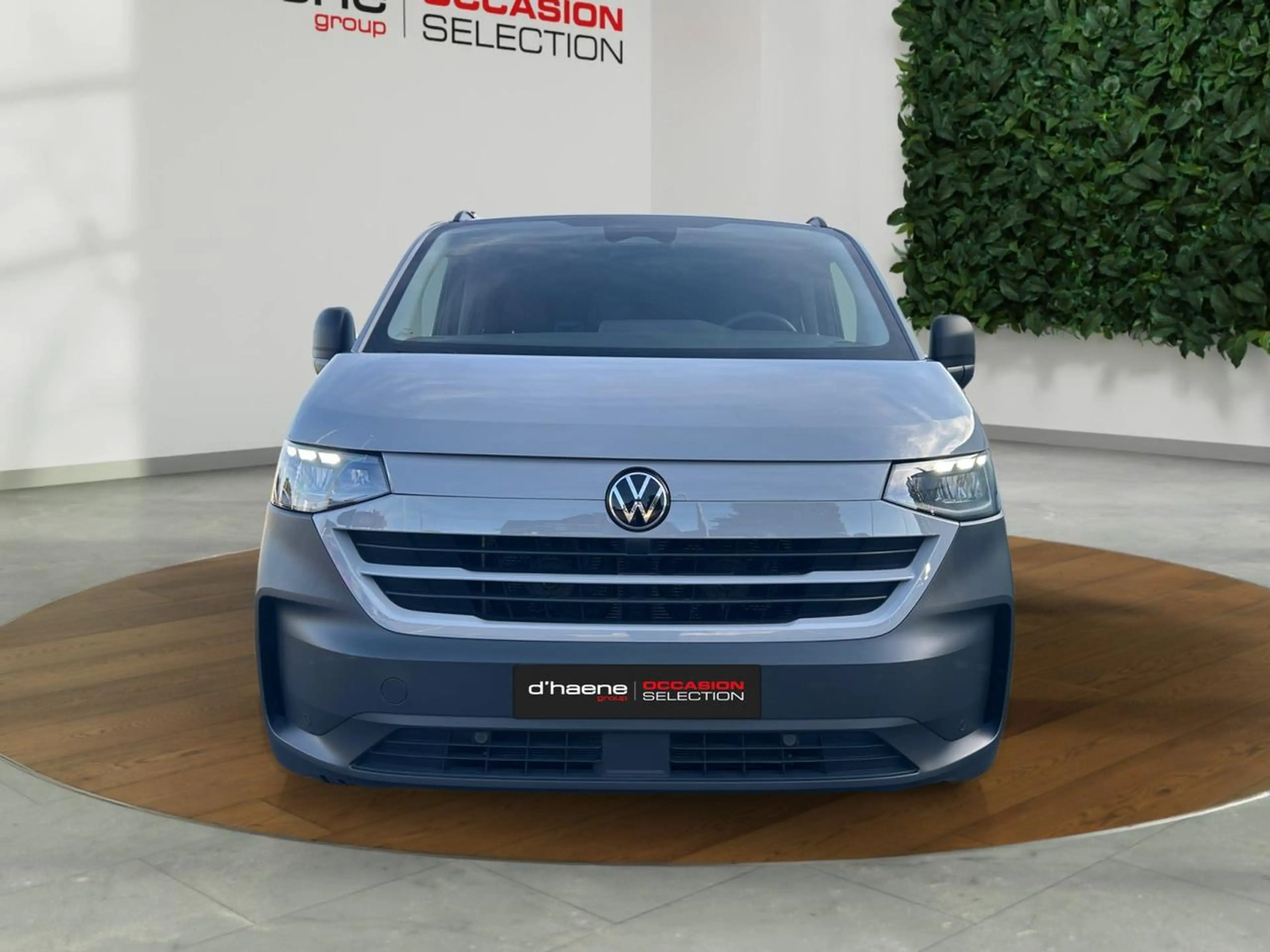Volkswagen Transporter Transporter Double cabine Long  2,0 l 2,0 TDI  150ch Boîte automatique 8 vitesses — photo 4