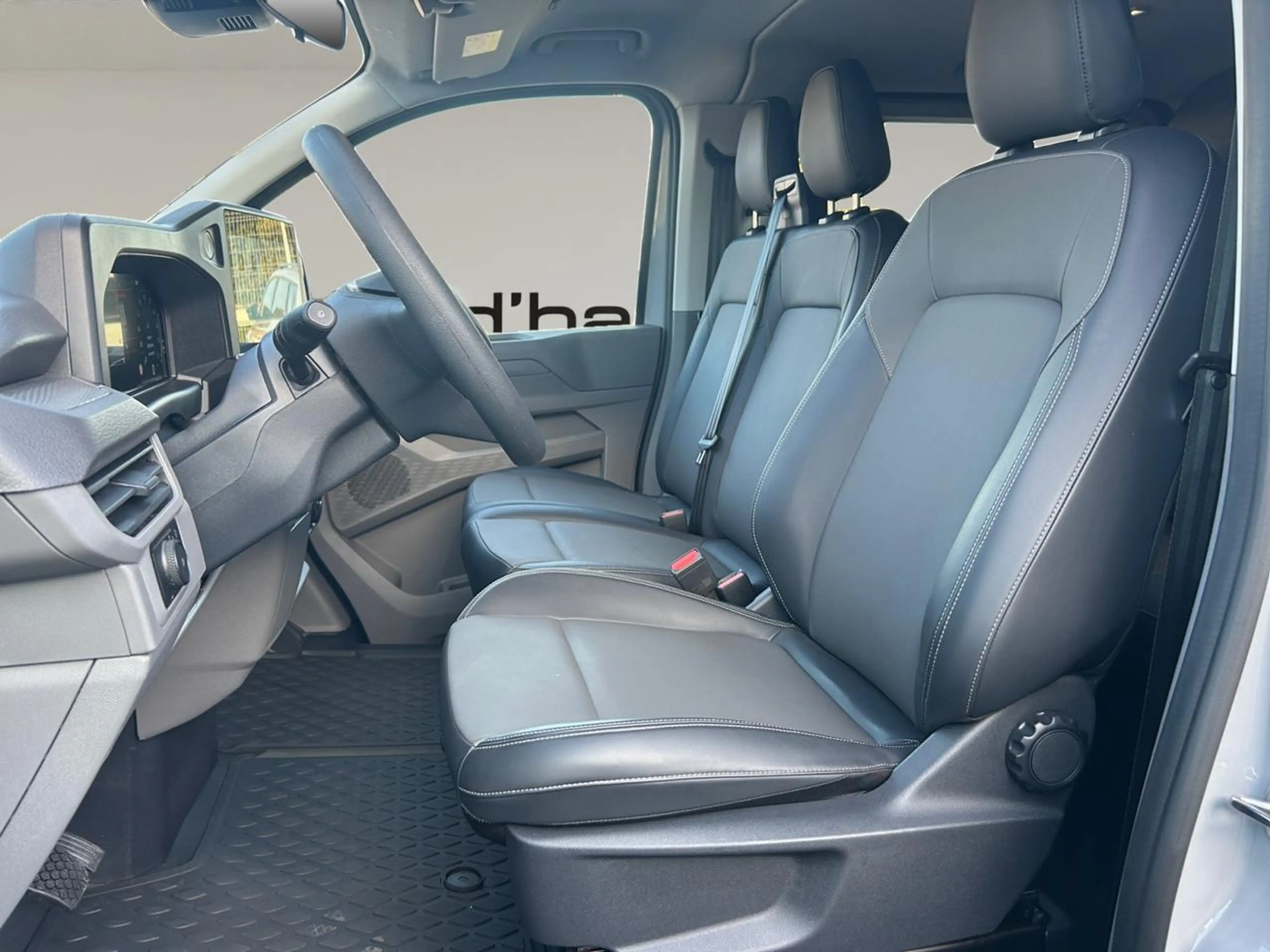 Volkswagen Transporter Transporter Double cabine Long  2,0 l 2,0 TDI  150ch Boîte automatique 8 vitesses — photo 8