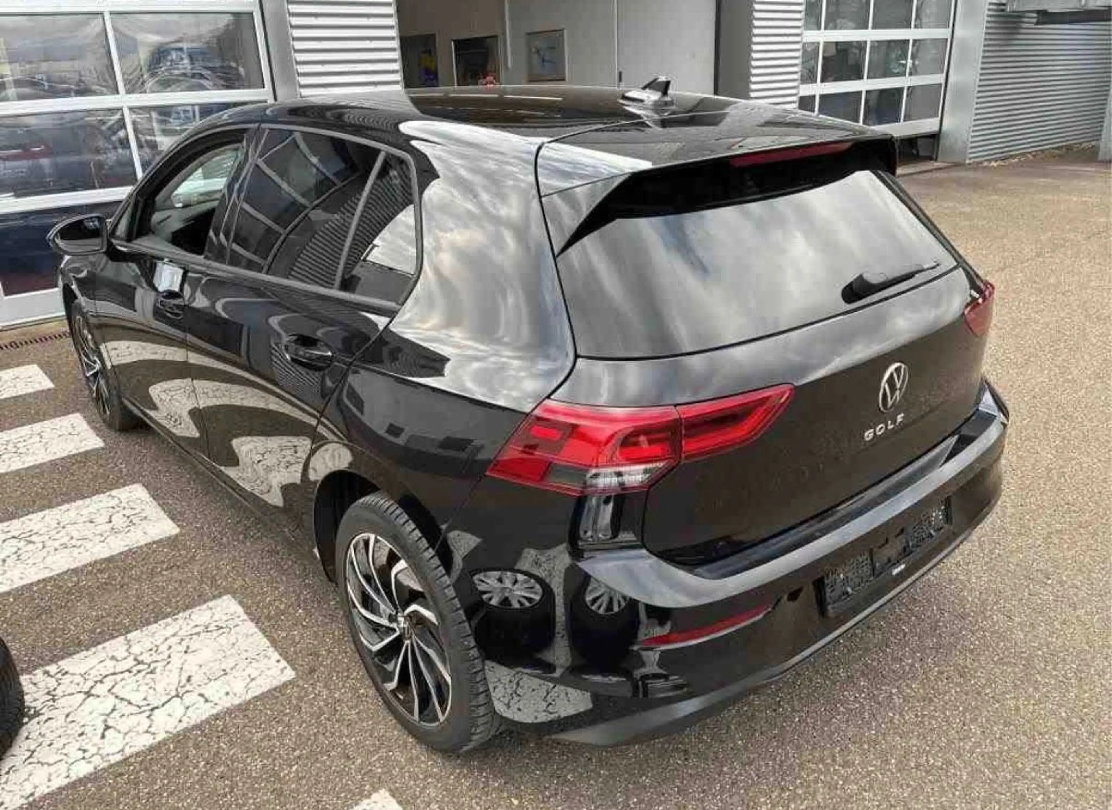 Volkswagen Golf VIII Lim. Life*1.Hand*MWST*AUTOMOATIK*TOP* — photo 3