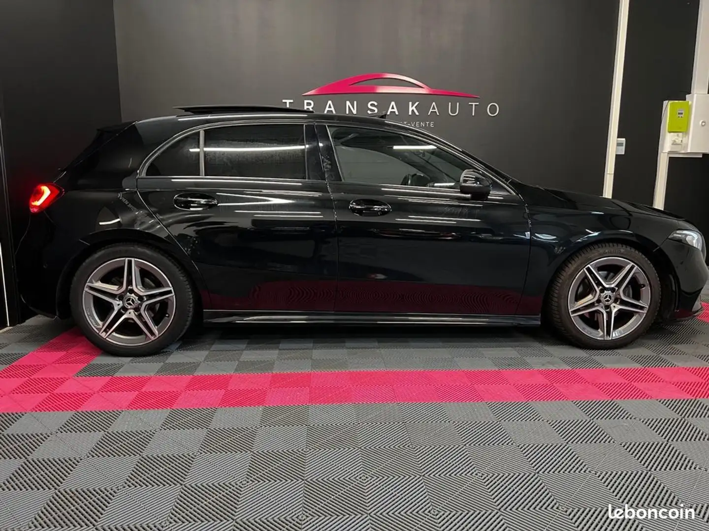 Mercedes-Benz A 200 MERCEDES 200 d 8G-DCT AMG Line TOIT OUVRANT PACK P Noir - 2