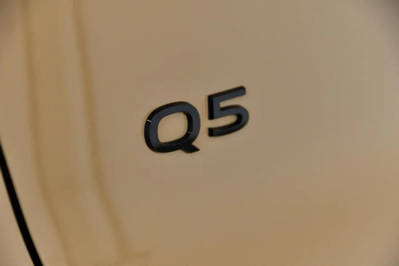 Audi Q5 снимка Audi Q5