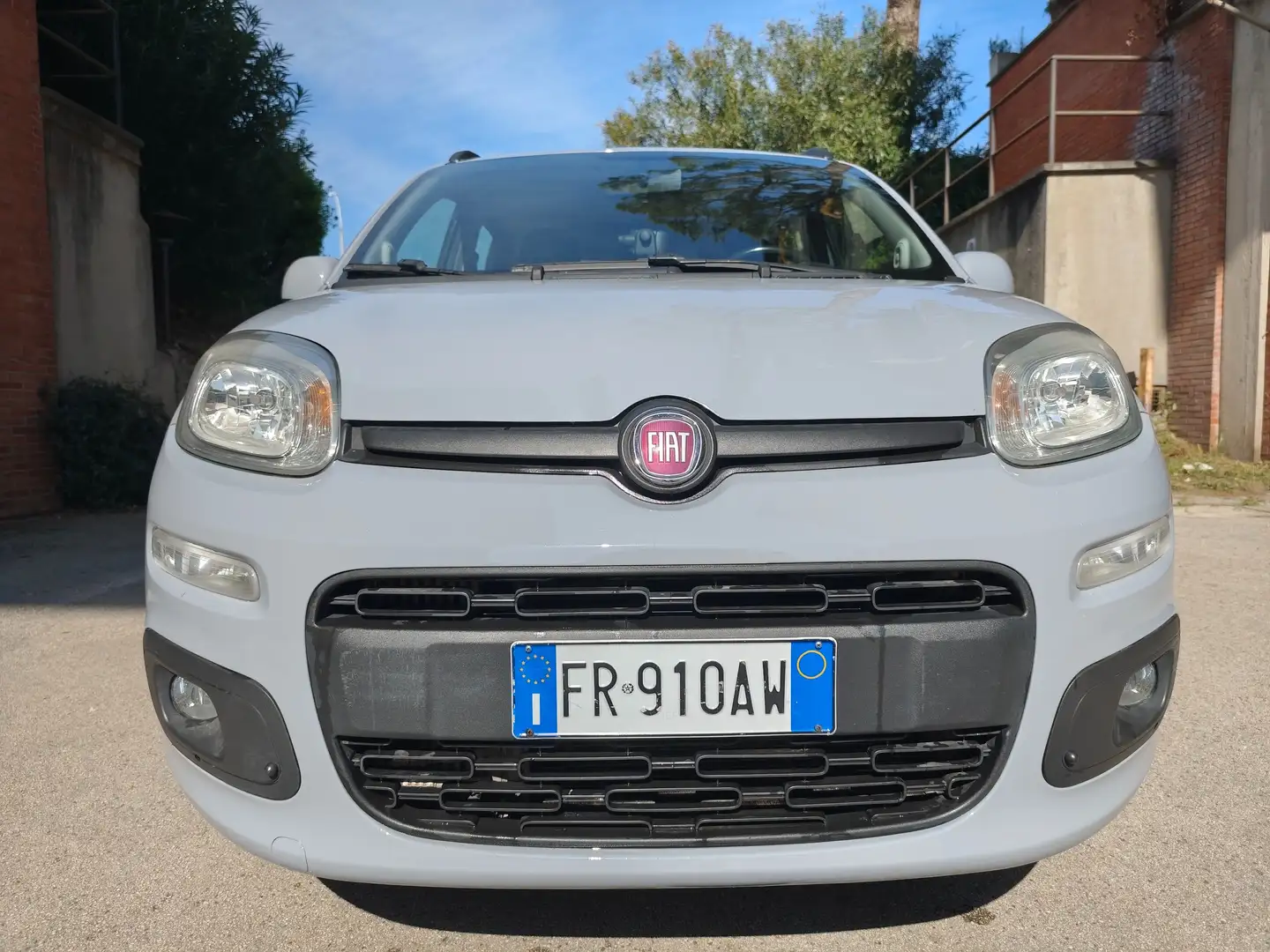 Fiat Panda Panda 0.9 t.air t. natural power Lounge 80cv Gris - 2