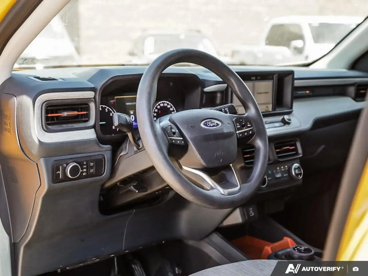 Ford Maverick снимка Ford Maverick