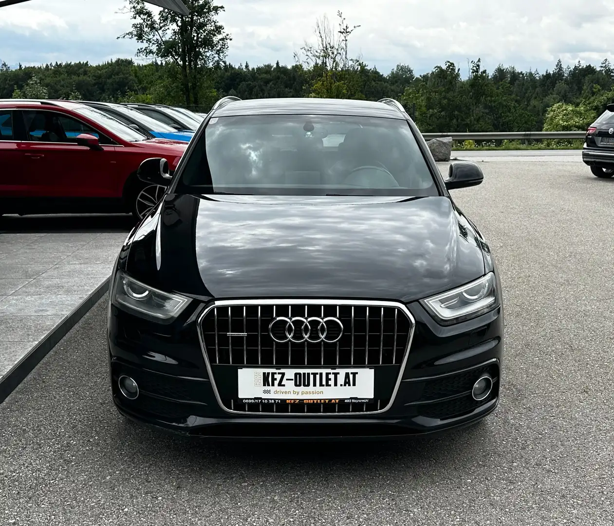 Audi Q3 2.0 TDI Quattro S-tronic *3x S-Line*LED*19"* Schwarz - 2