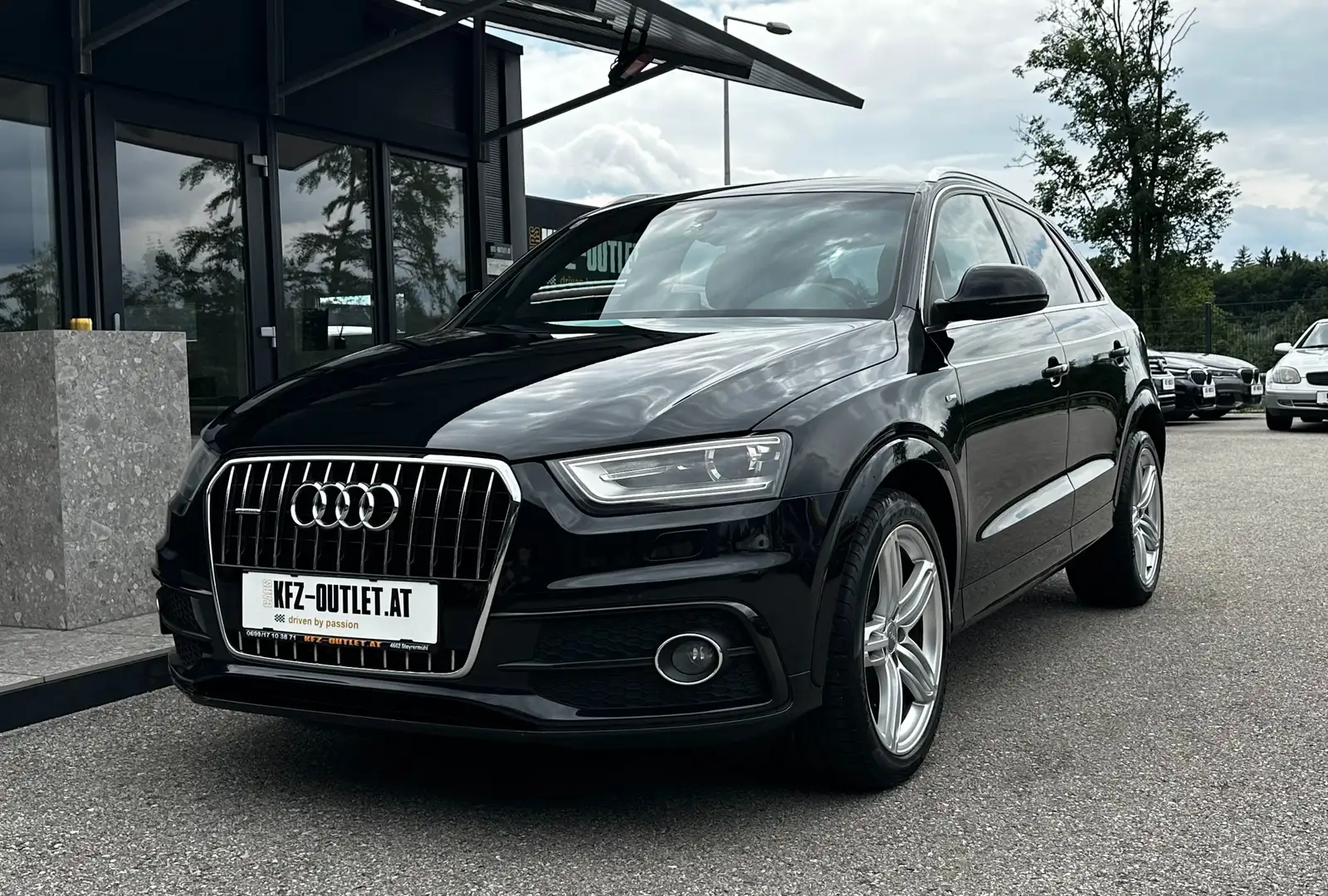 Audi Q3 2.0 TDI Quattro S-tronic *3x S-Line*LED*19"* Schwarz - 1