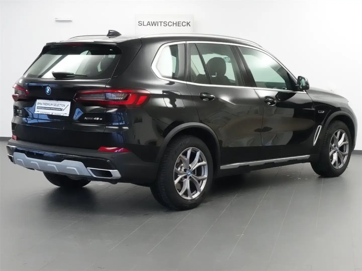 BMW X5 xDrive45e Schwarz - 2